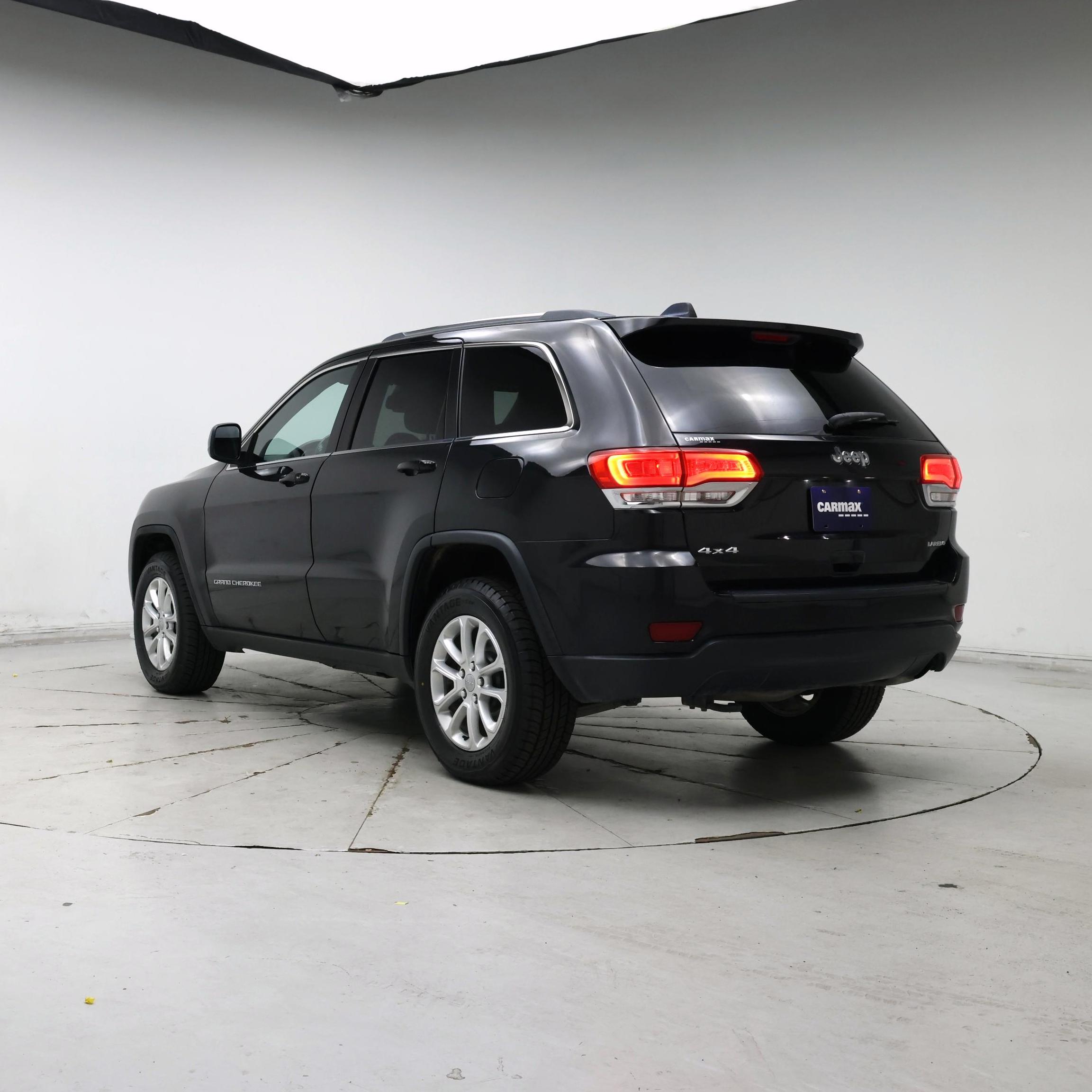 Thumbnail: 2014 Jeep Grand Cherokee - 2
