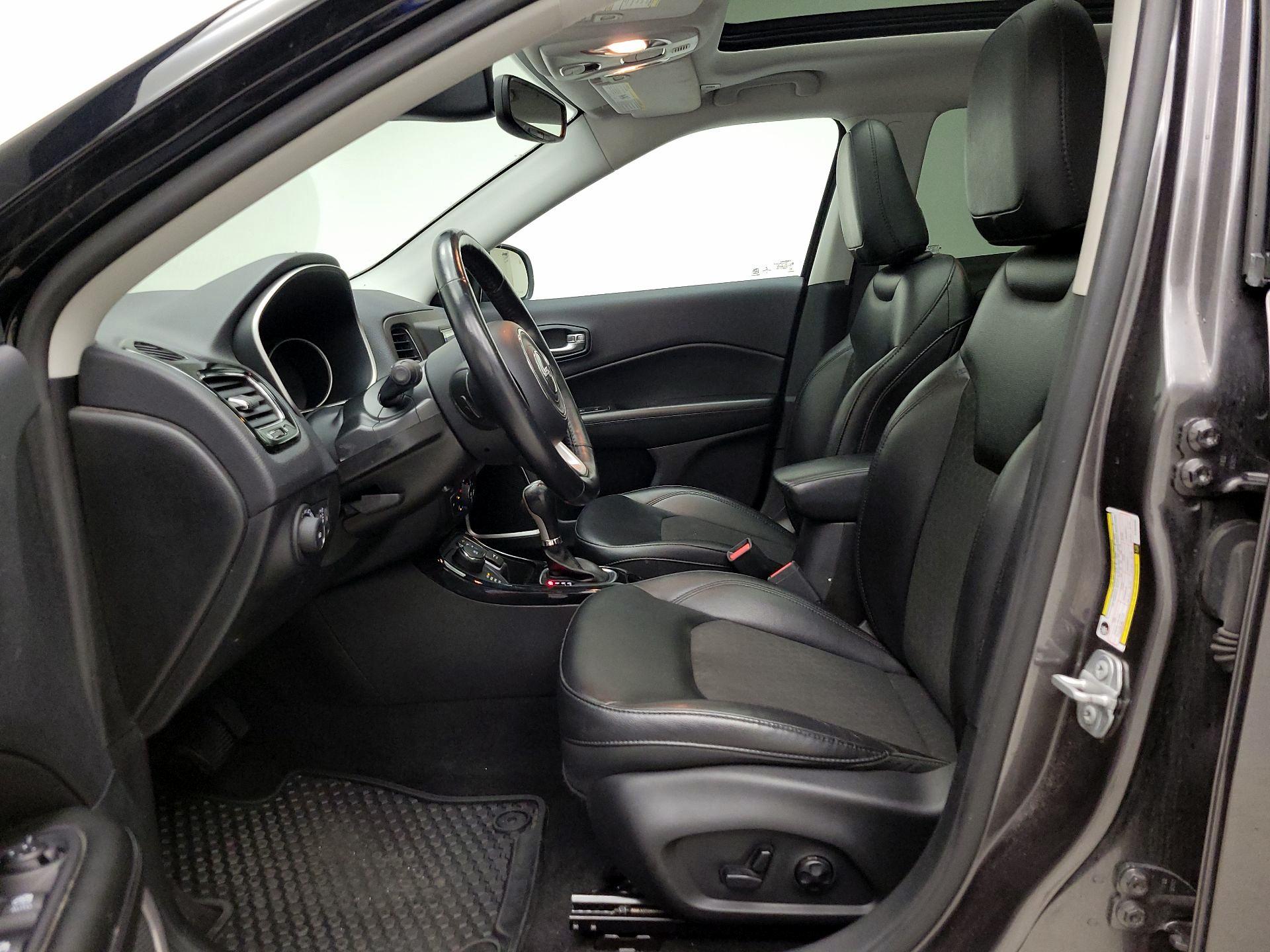 Thumbnail: 2019 Jeep Compass - 11