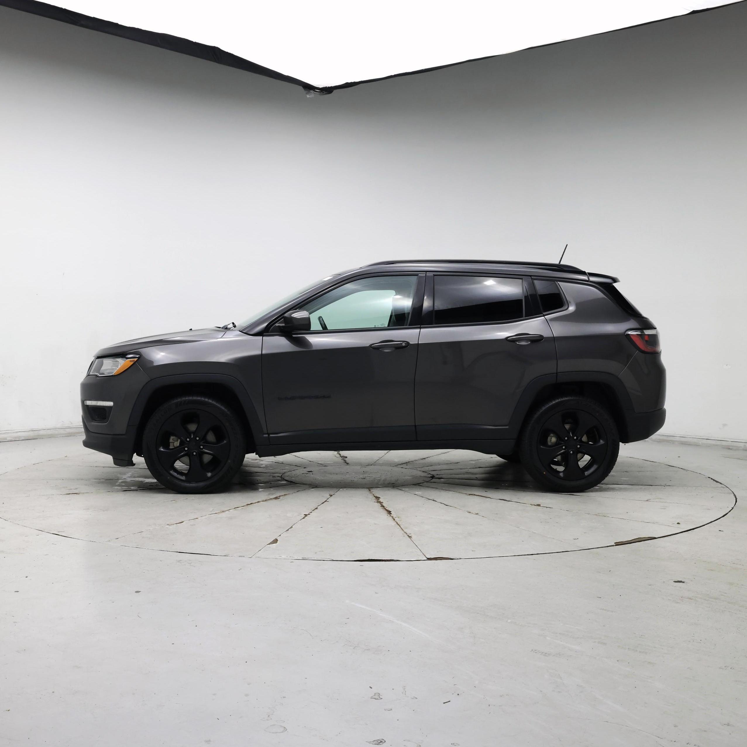Thumbnail: 2019 Jeep Compass - 3