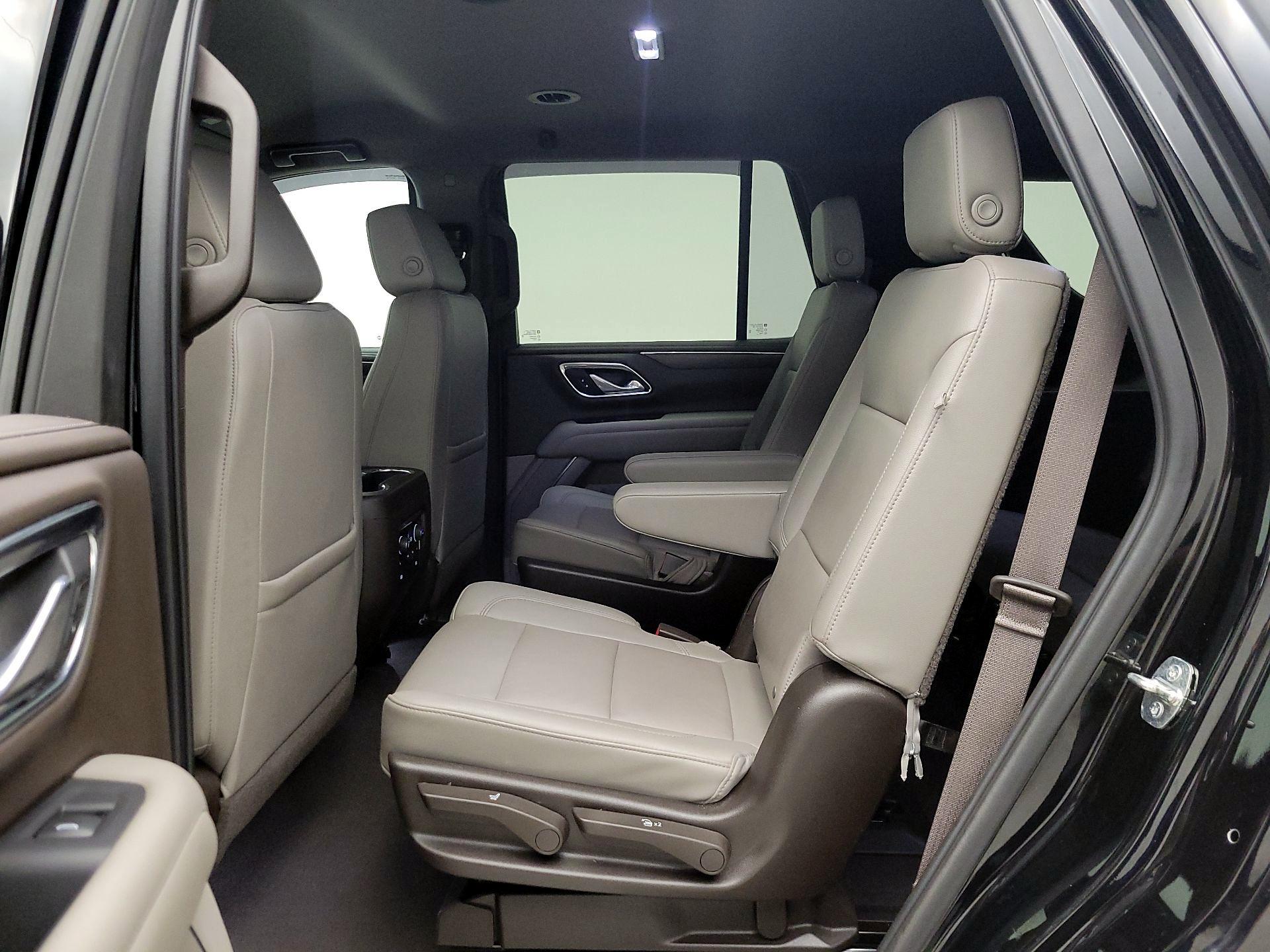Thumbnail: 2021 Chevrolet Tahoe - 19