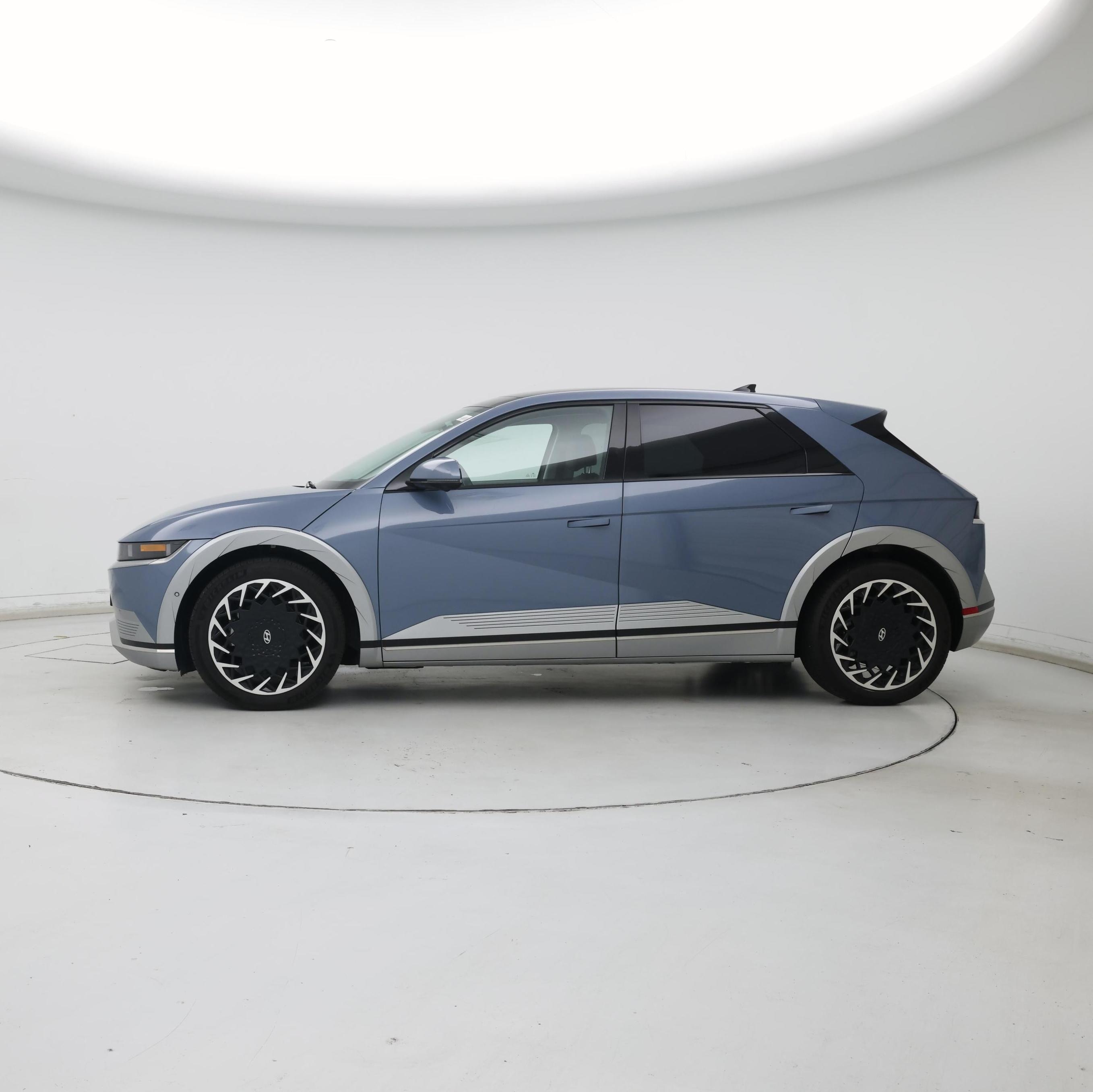 Thumbnail: 2024 Hyundai Ioniq 5 - 3