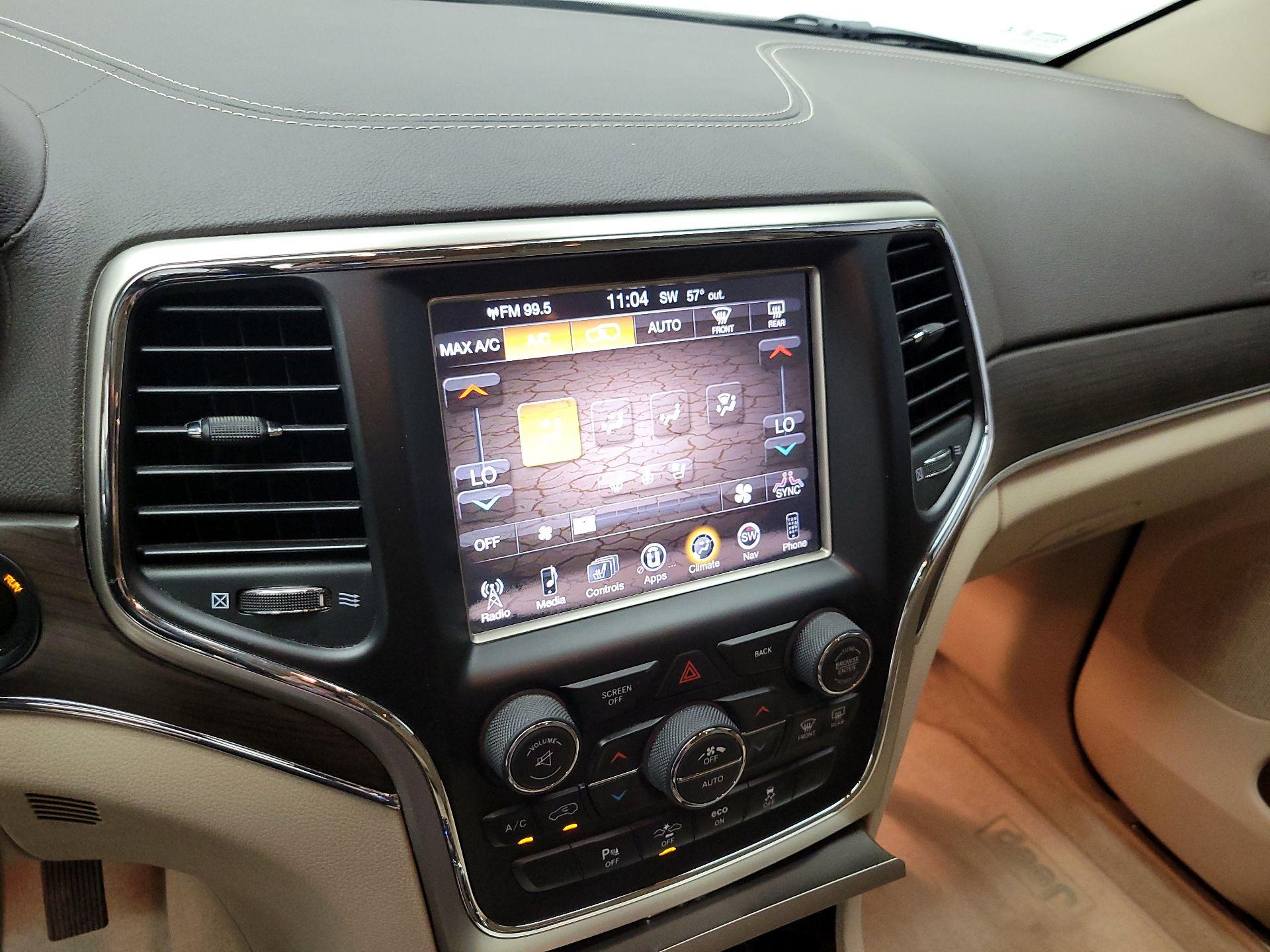 Thumbnail: 2015 Jeep Grand Cherokee - 16