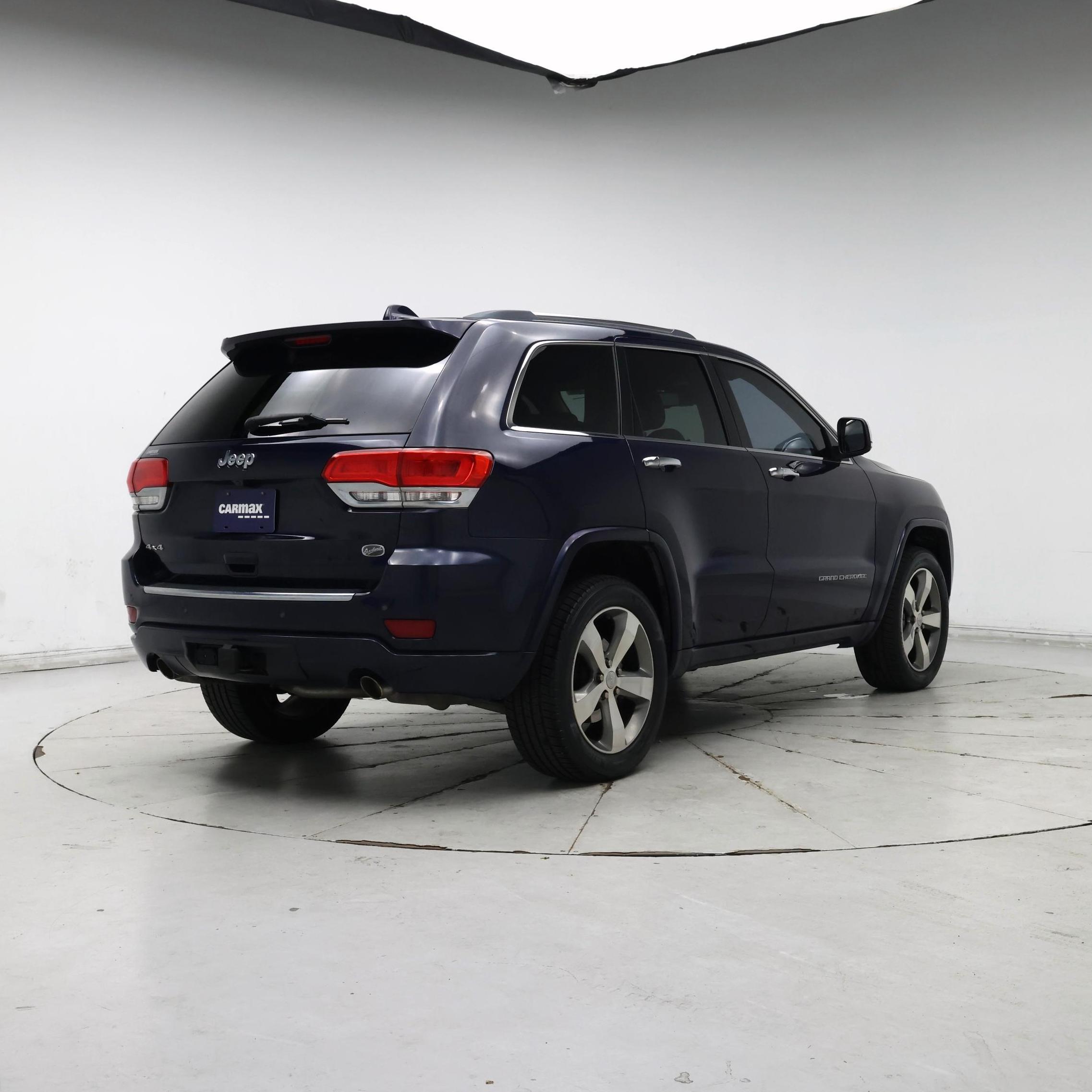 Thumbnail: 2015 Jeep Grand Cherokee - 8