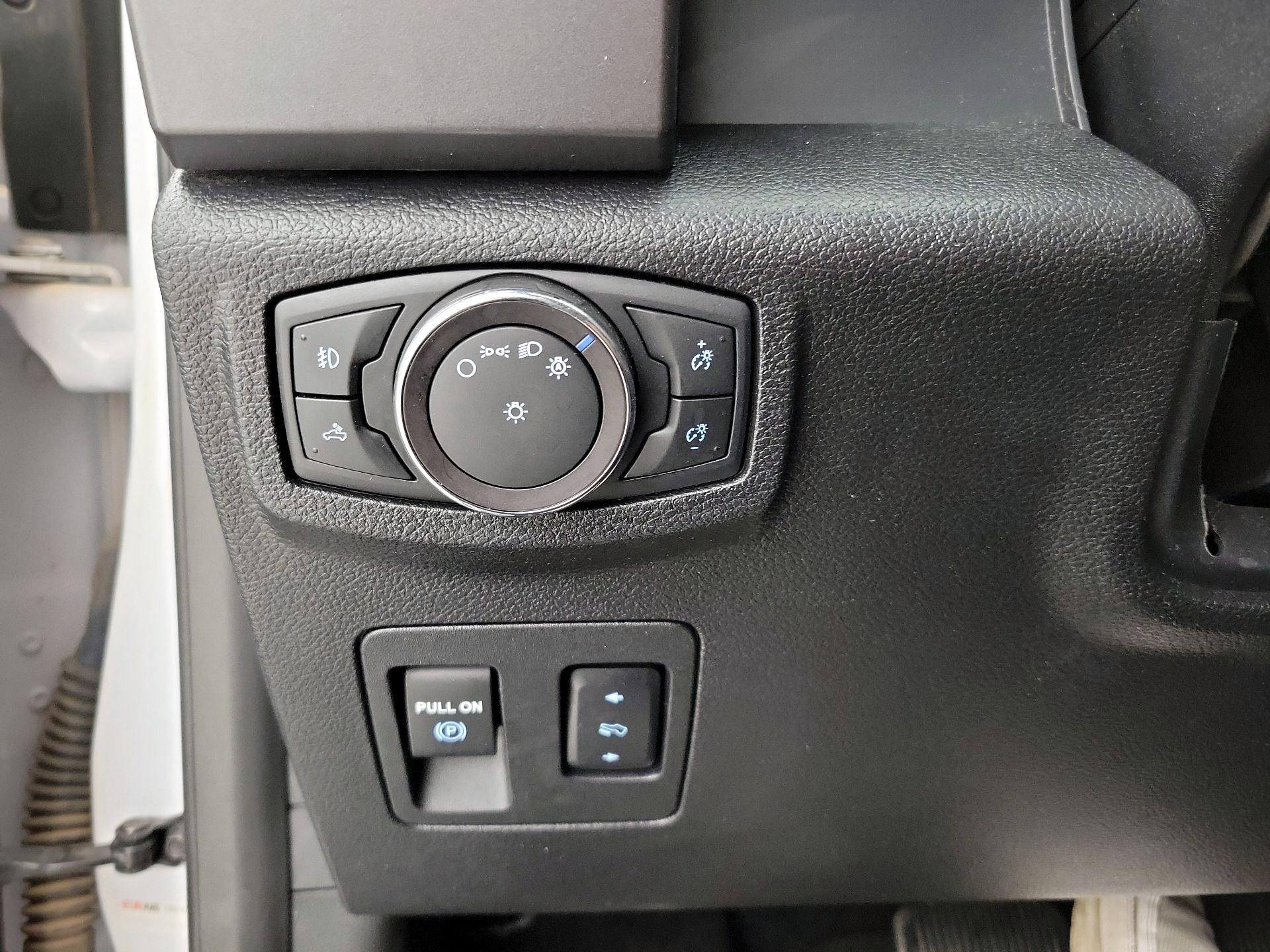 Thumbnail: 2018 Ford F-150 - 13