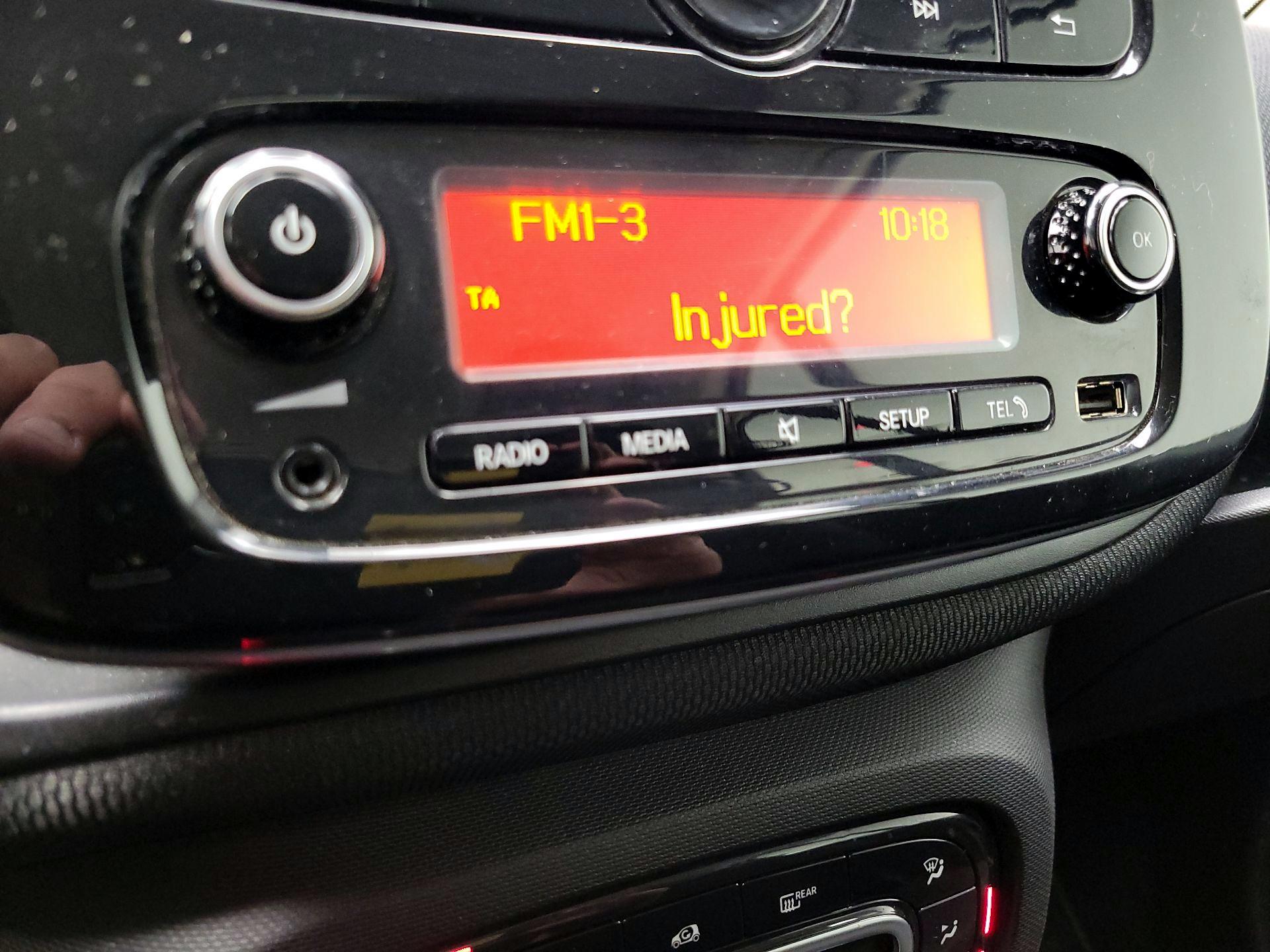 Thumbnail: 2016 smart fortwo - 17
