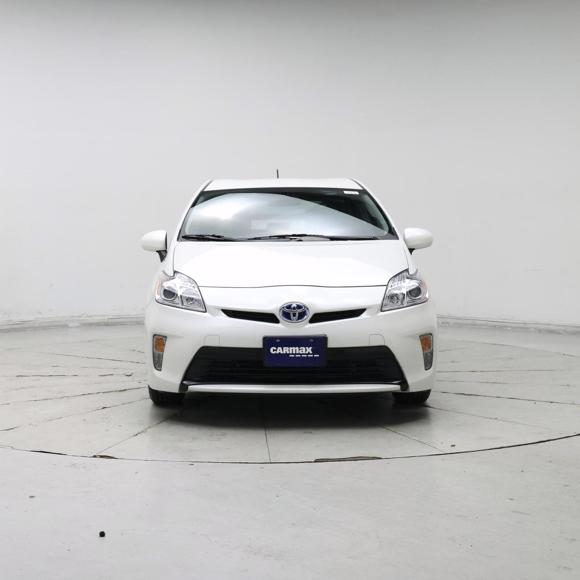 Thumbnail: 2015 Toyota Prius - 5