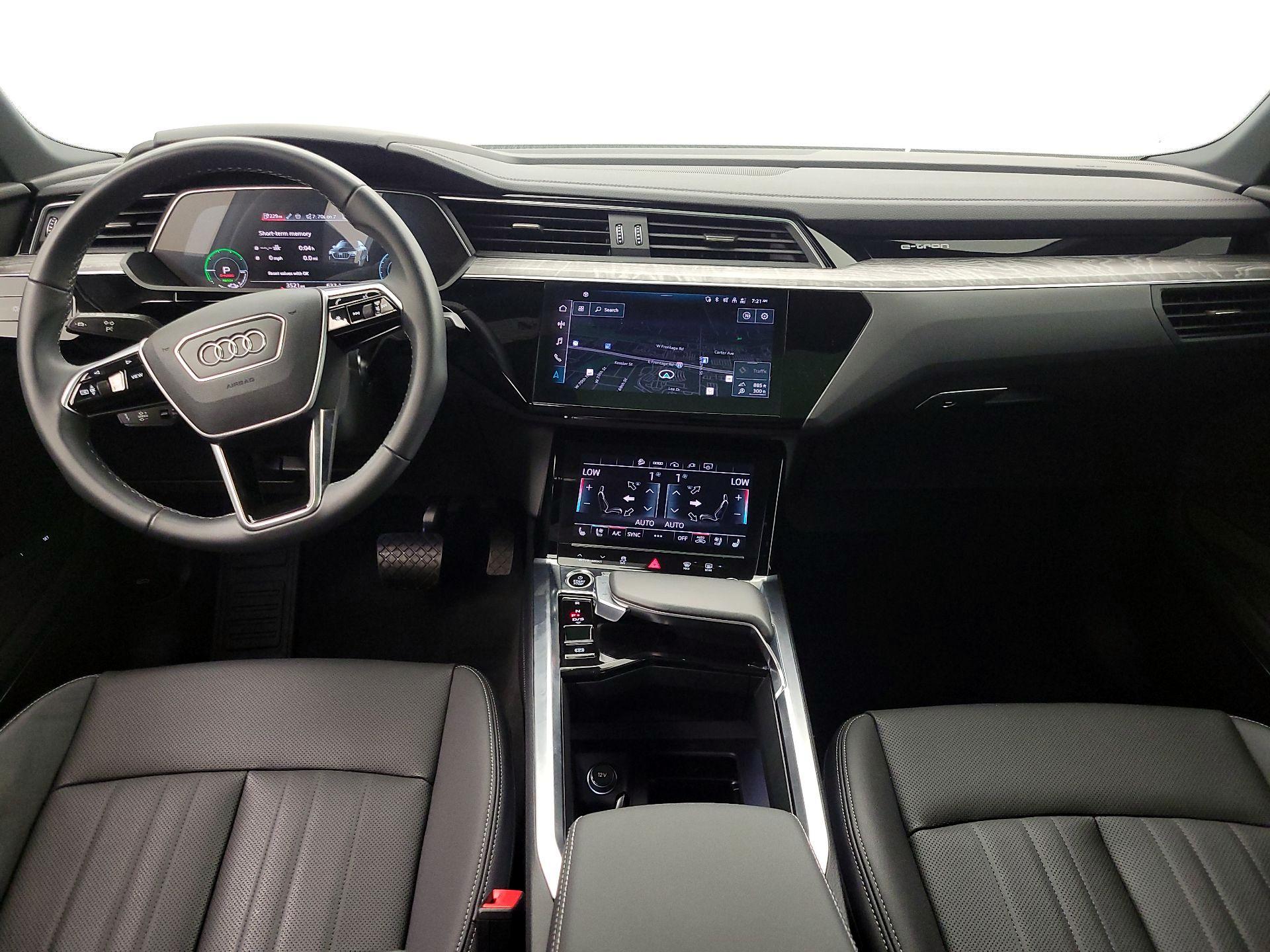 Thumbnail: 2024 Audi Q8 e-tron - 9