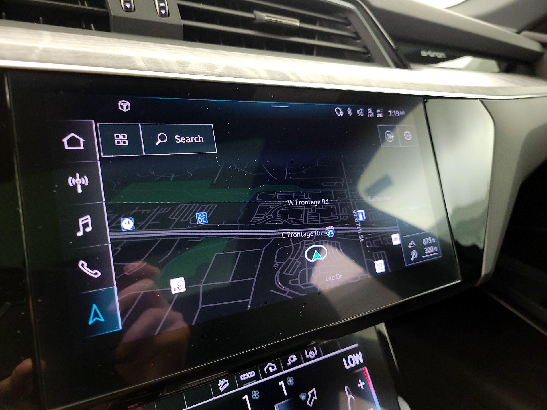 Thumbnail: 2024 Audi Q8 e-tron - 14