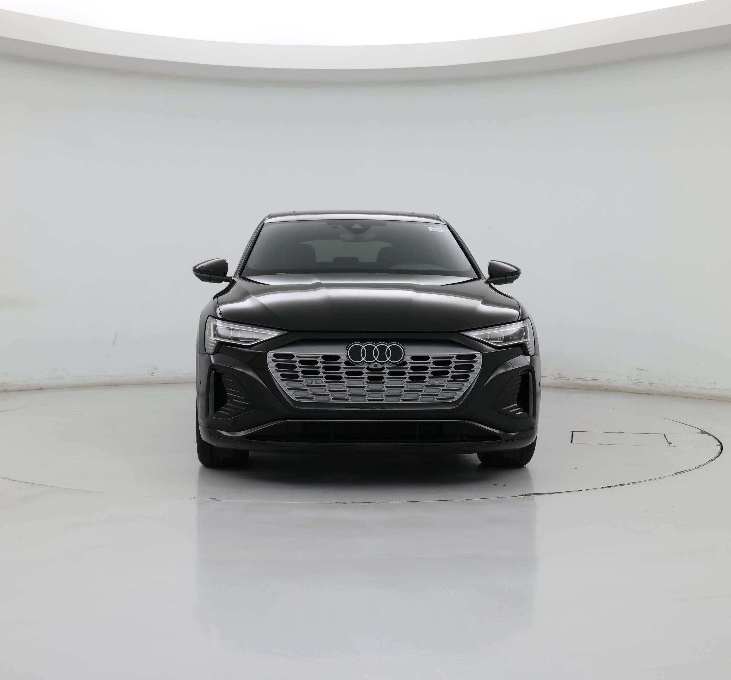 Thumbnail: 2024 Audi Q8 e-tron - 5