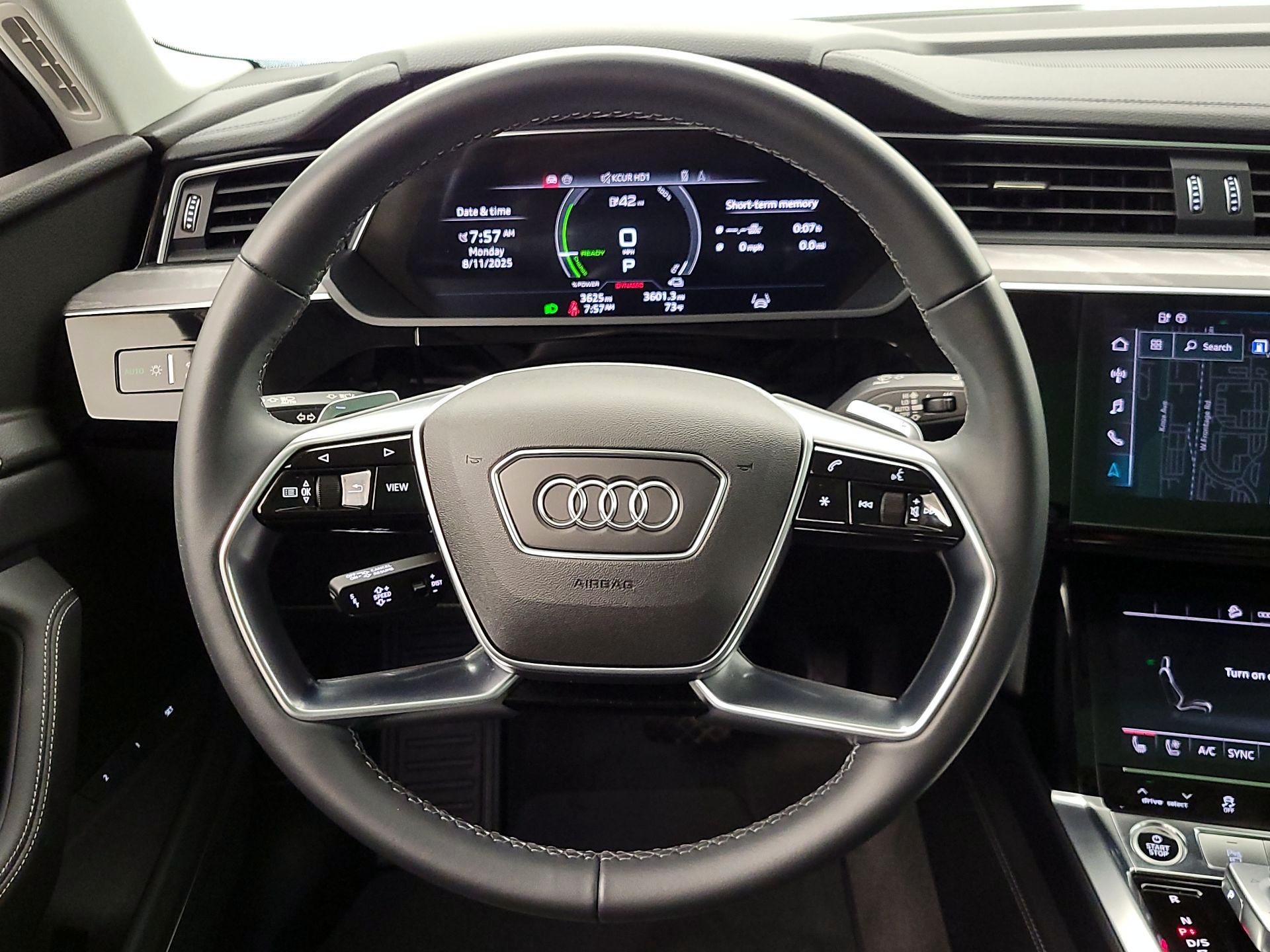Thumbnail: 2024 Audi Q8 e-tron - 10
