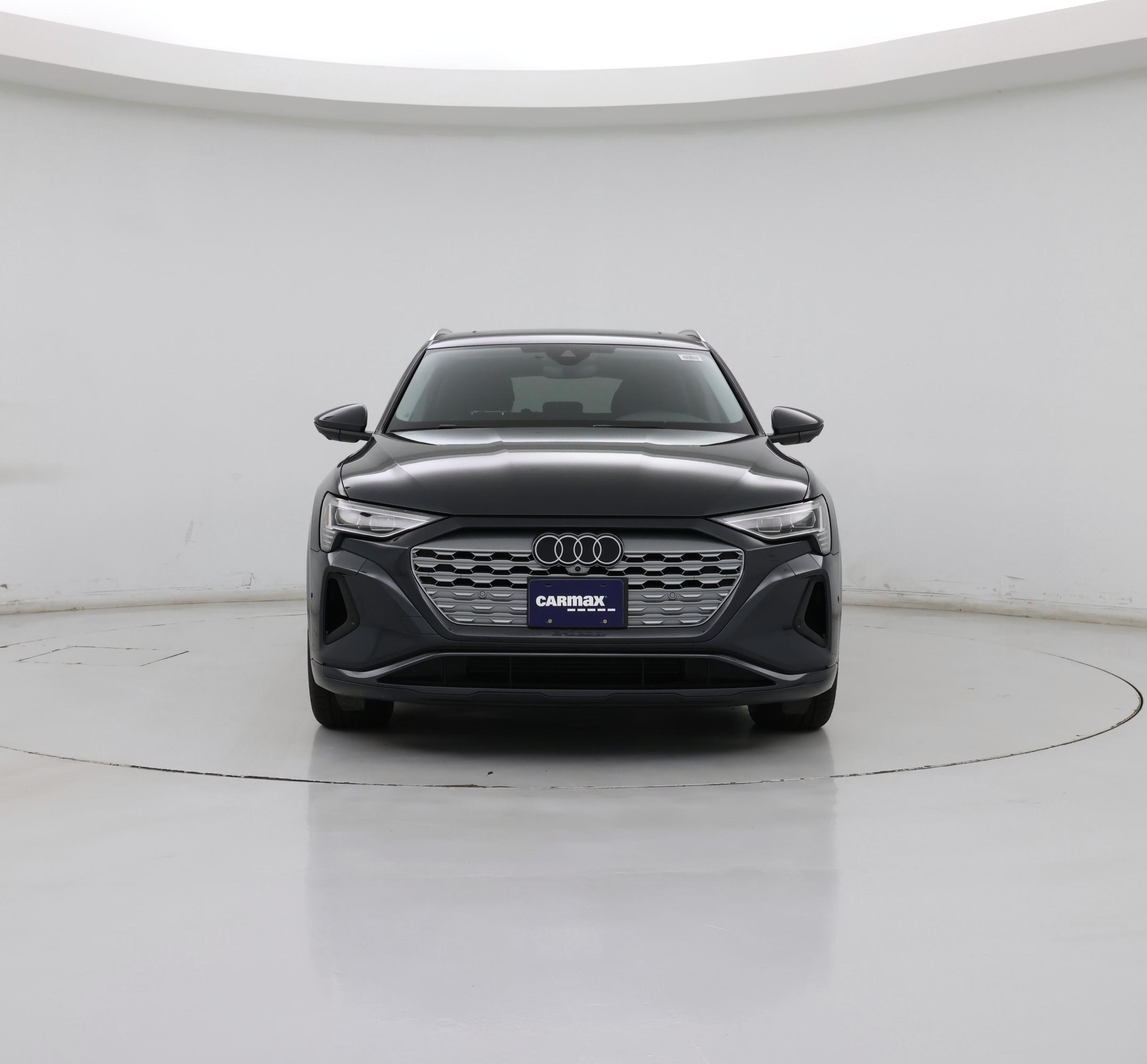 Thumbnail: 2024 Audi Q8 e-tron - 5