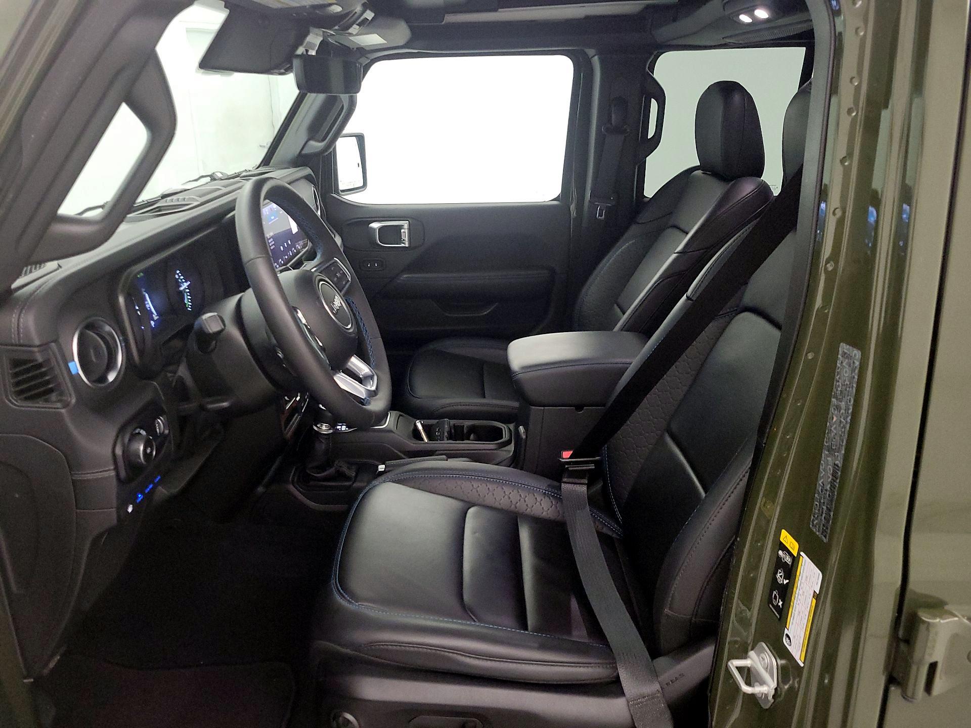 Thumbnail: 2024 Jeep Wrangler - 11
