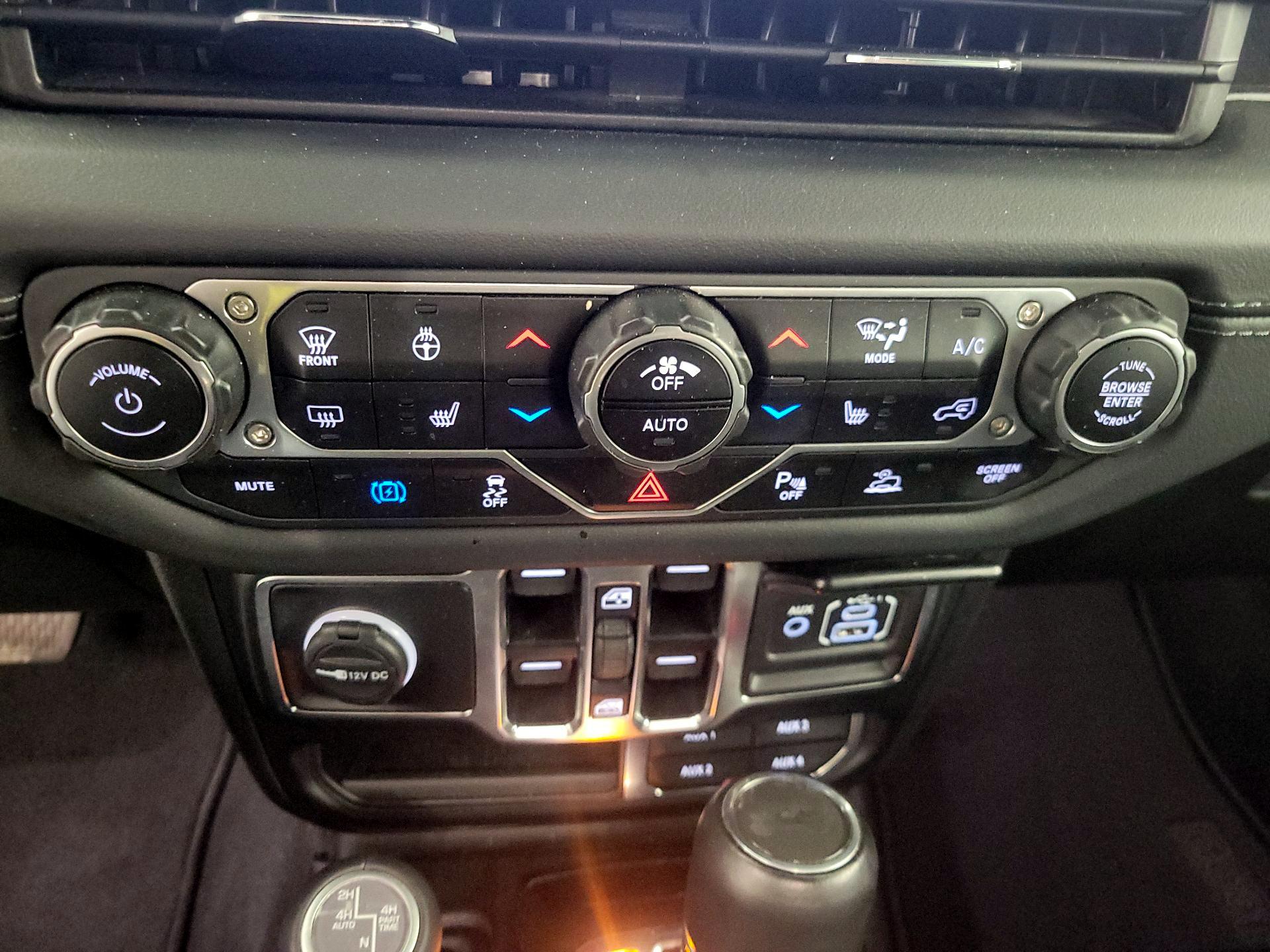 Thumbnail: 2024 Jeep Wrangler - 16