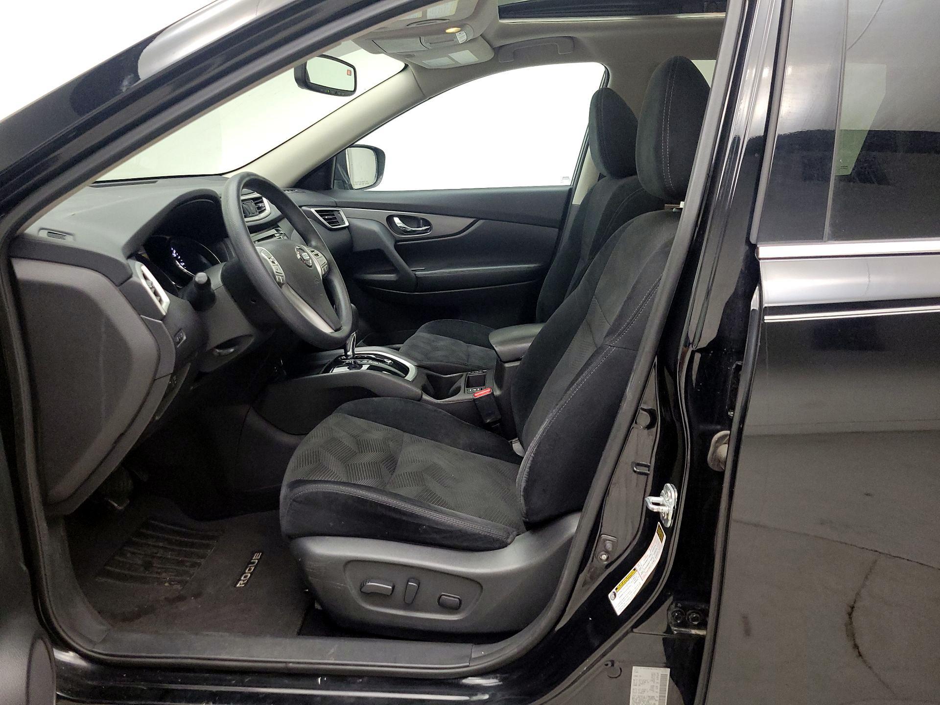 Thumbnail: 2015 Nissan Rogue - 11