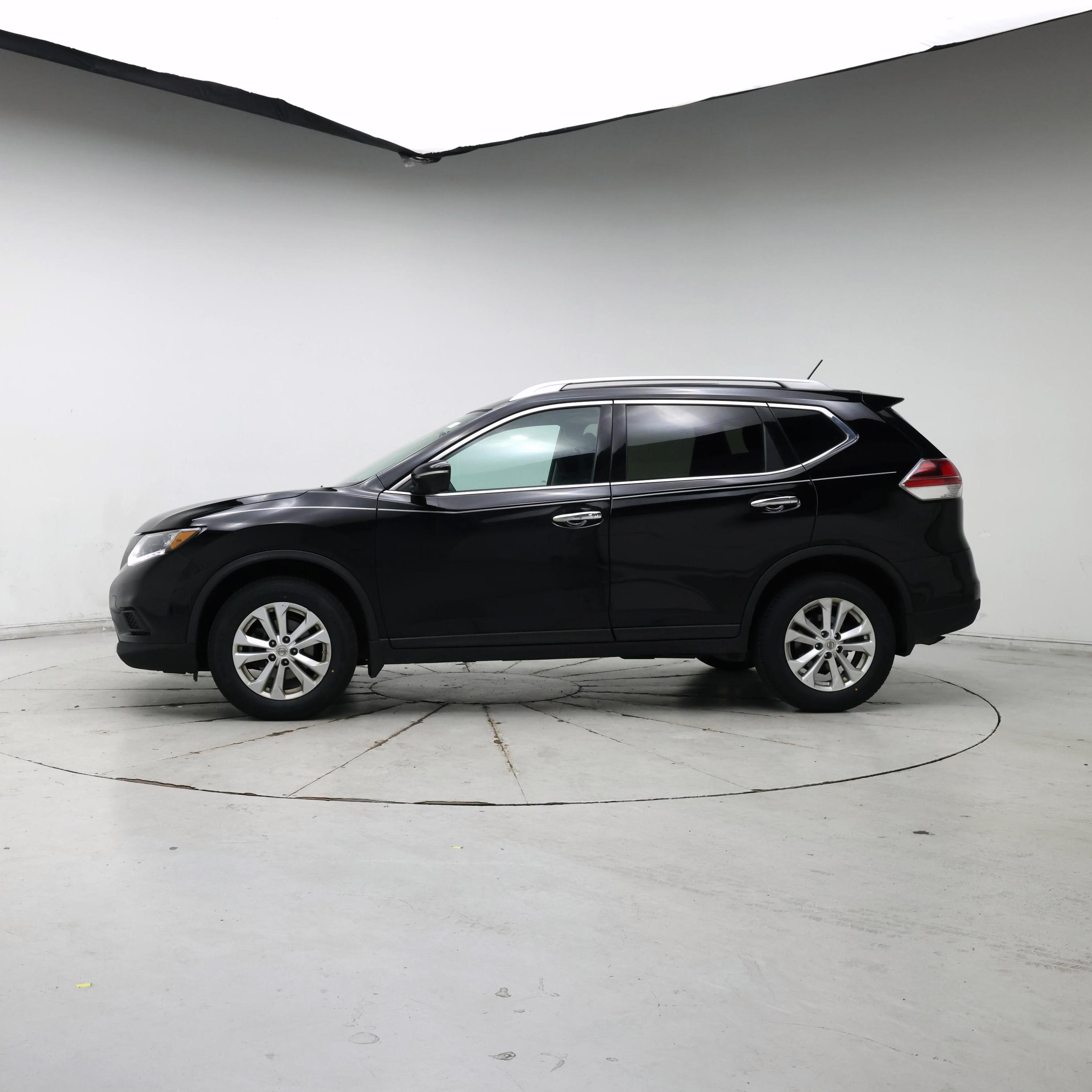 Thumbnail: 2015 Nissan Rogue - 3