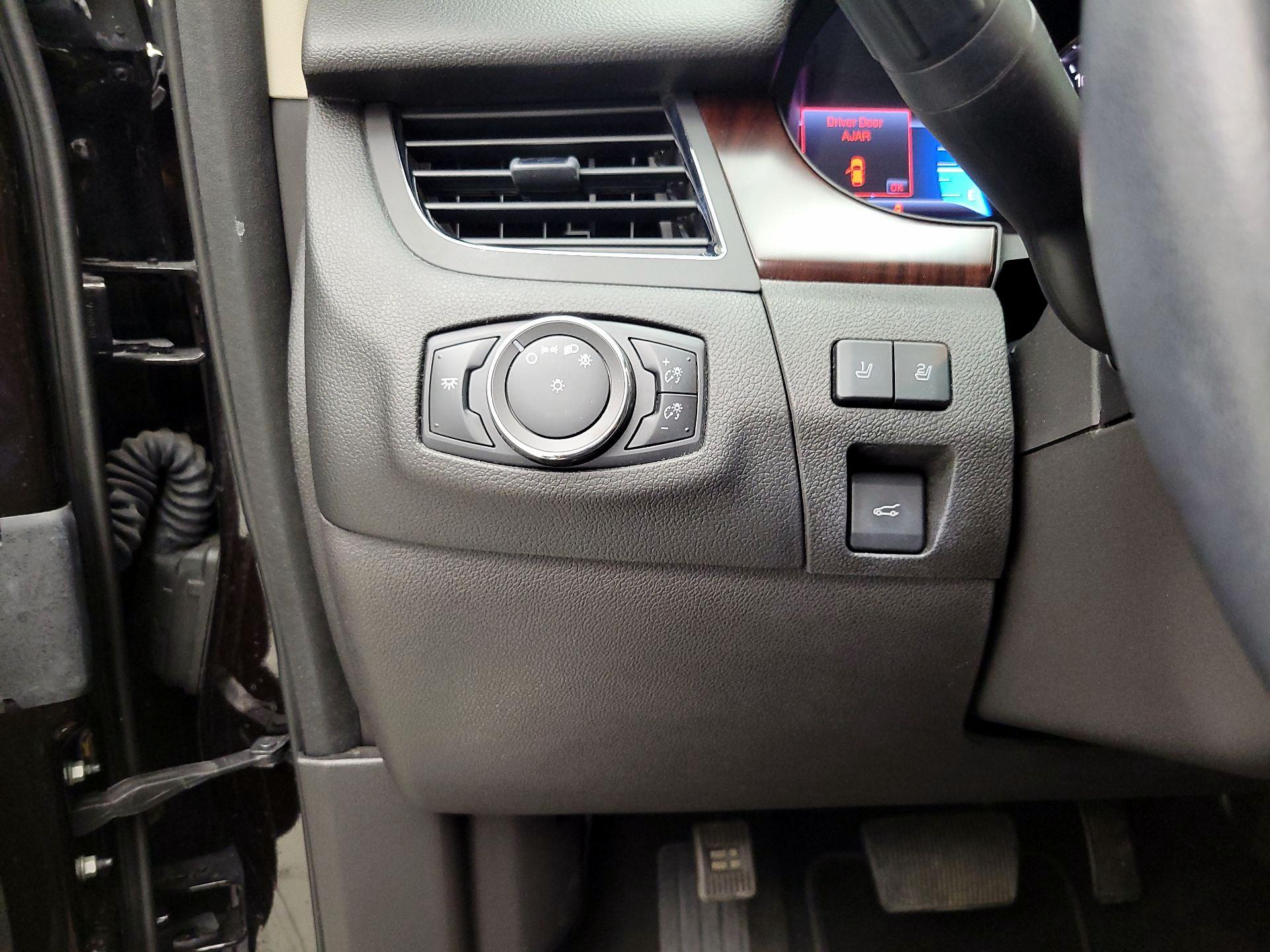 Thumbnail: 2013 Ford Edge - 13