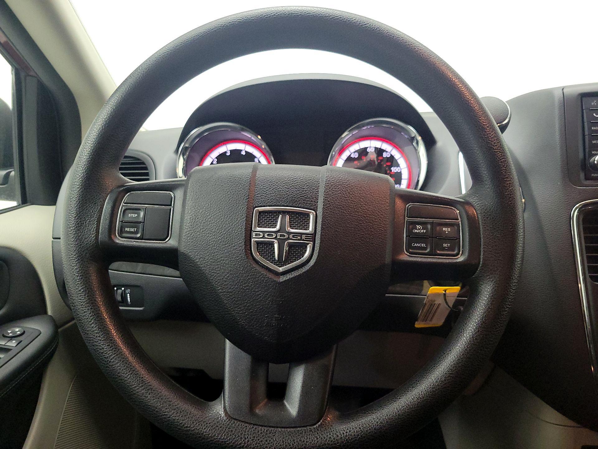 Thumbnail: 2018 Dodge Grand Caravan - 10