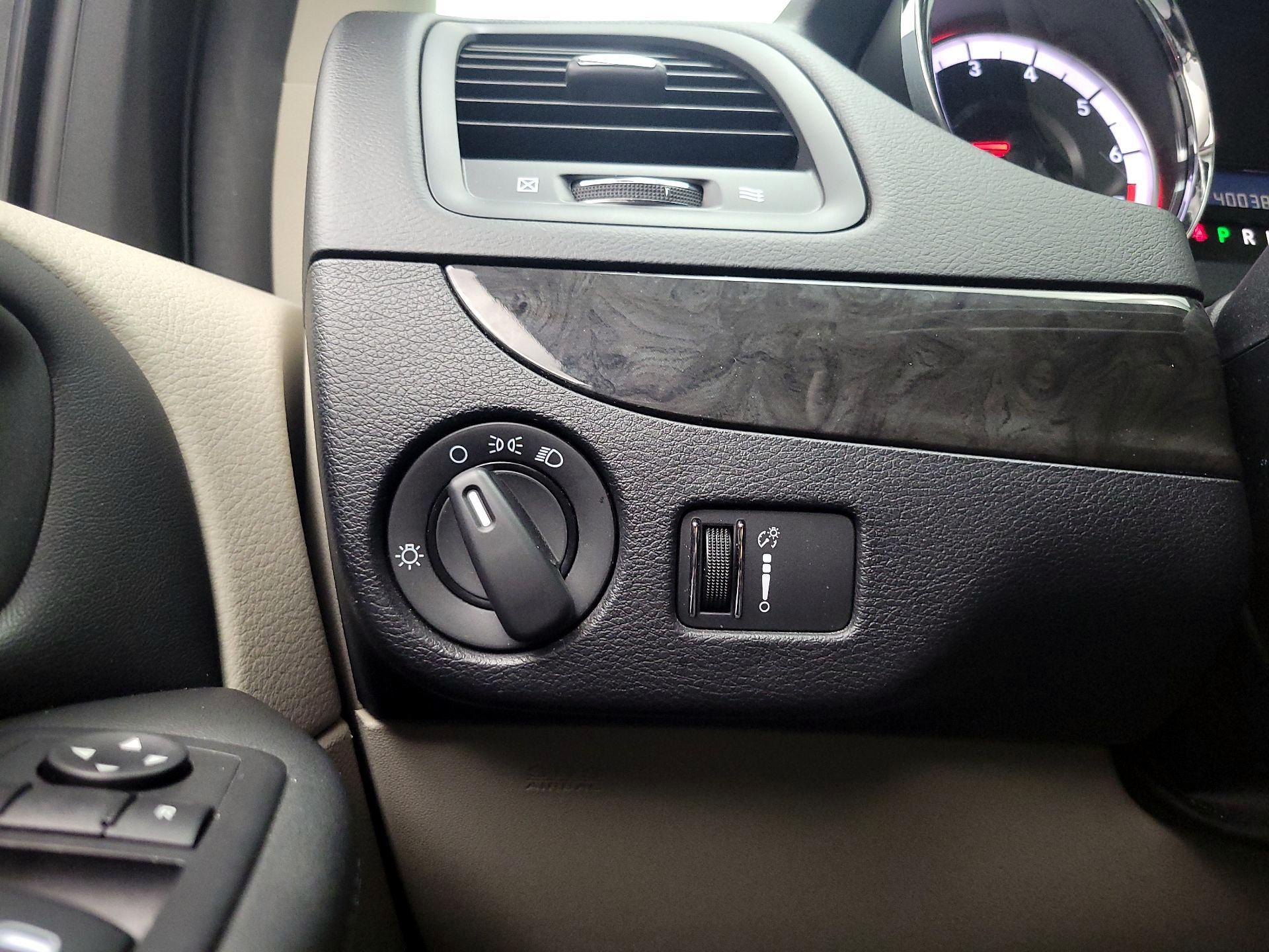 Thumbnail: 2018 Dodge Grand Caravan - 13