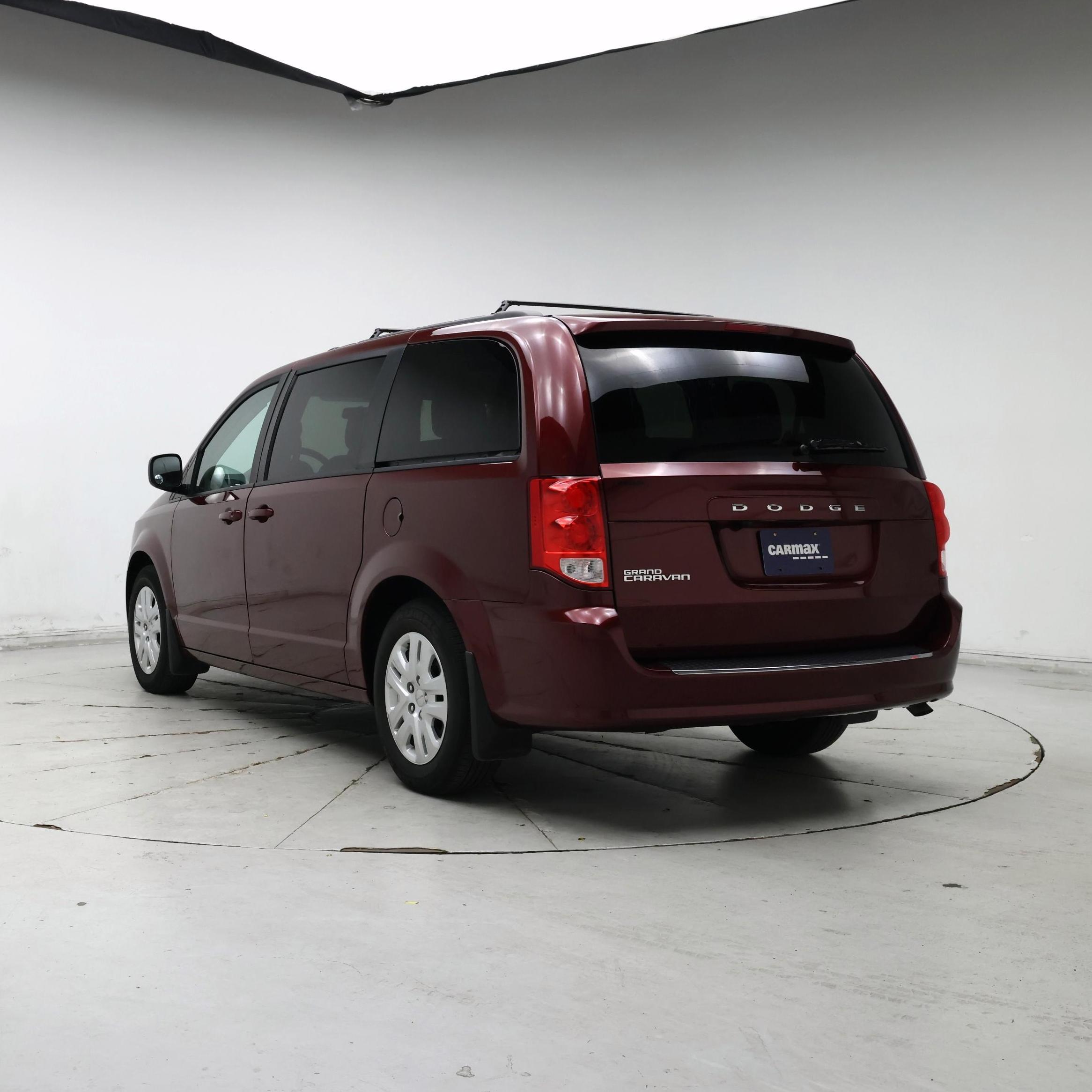 Thumbnail: 2018 Dodge Grand Caravan - 2
