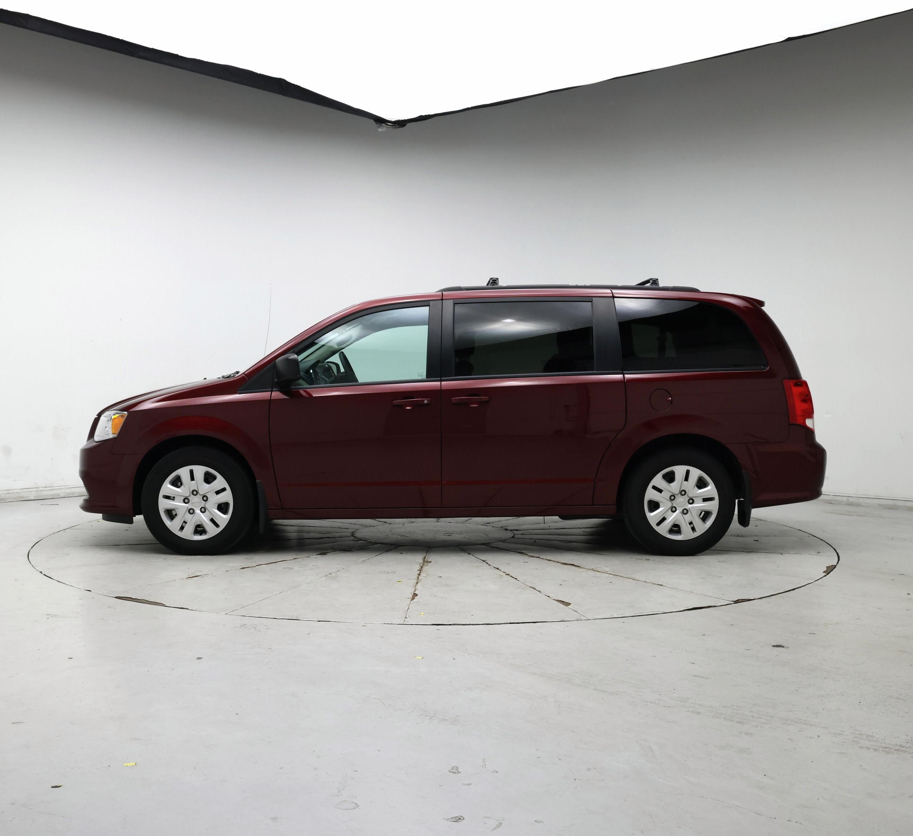 Thumbnail: 2018 Dodge Grand Caravan - 3