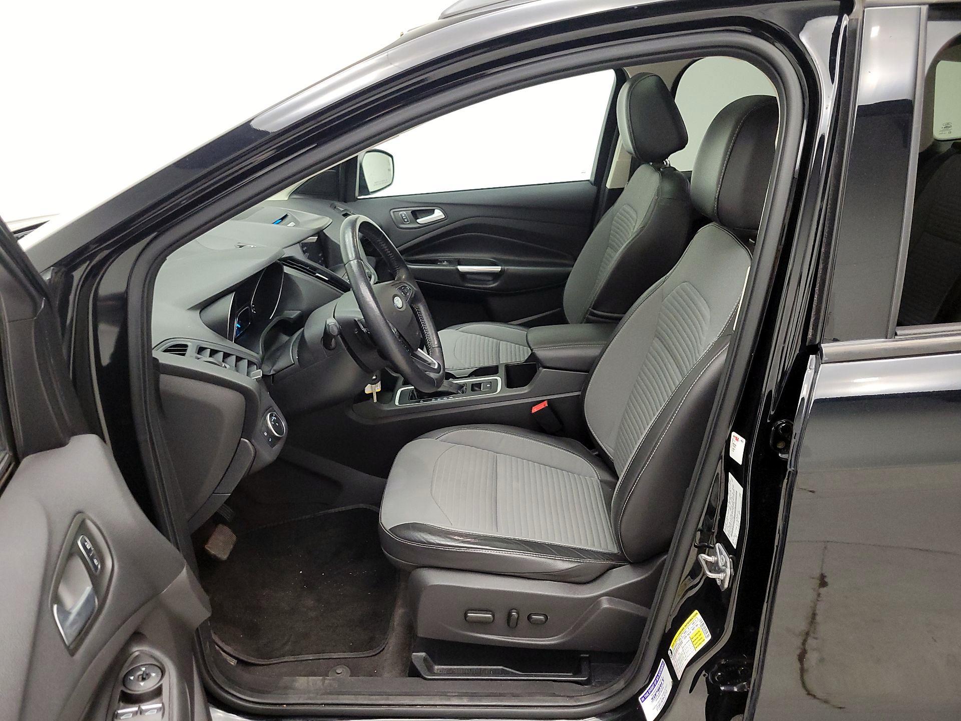 Thumbnail: 2017 Ford Escape - 11