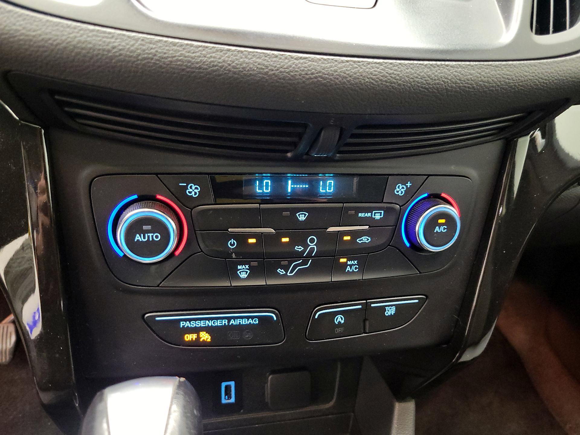 Thumbnail: 2017 Ford Escape - 16