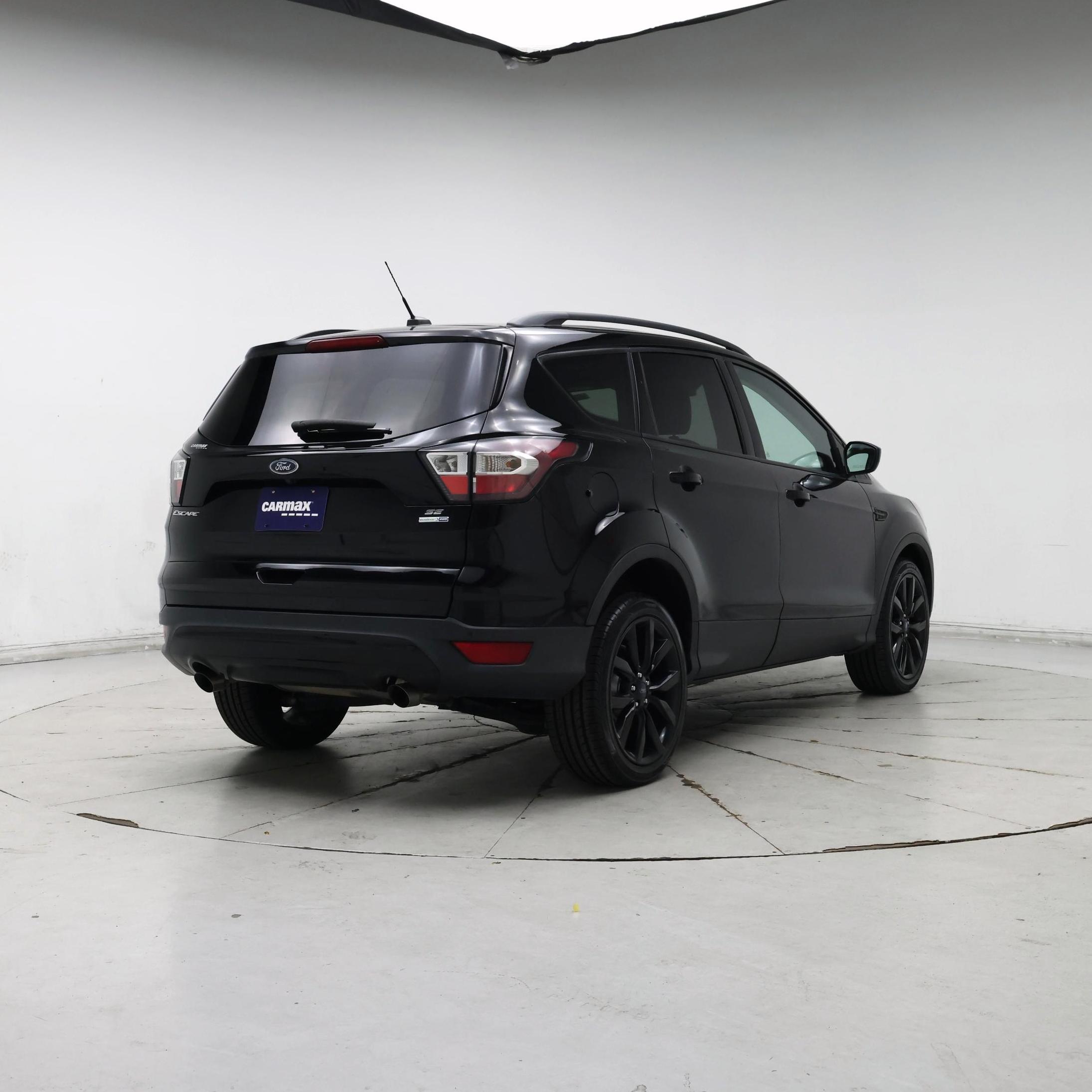 Thumbnail: 2017 Ford Escape - 8