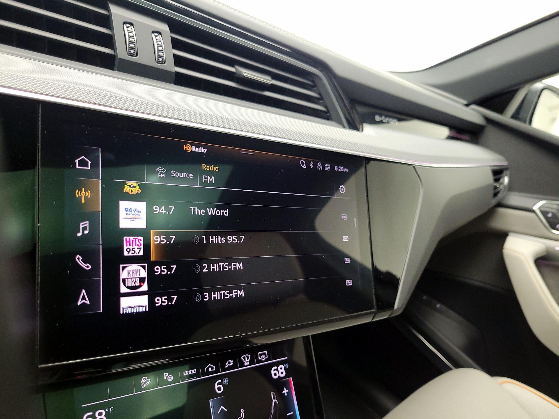 Thumbnail: 2024 Audi Q8 e-tron - 16