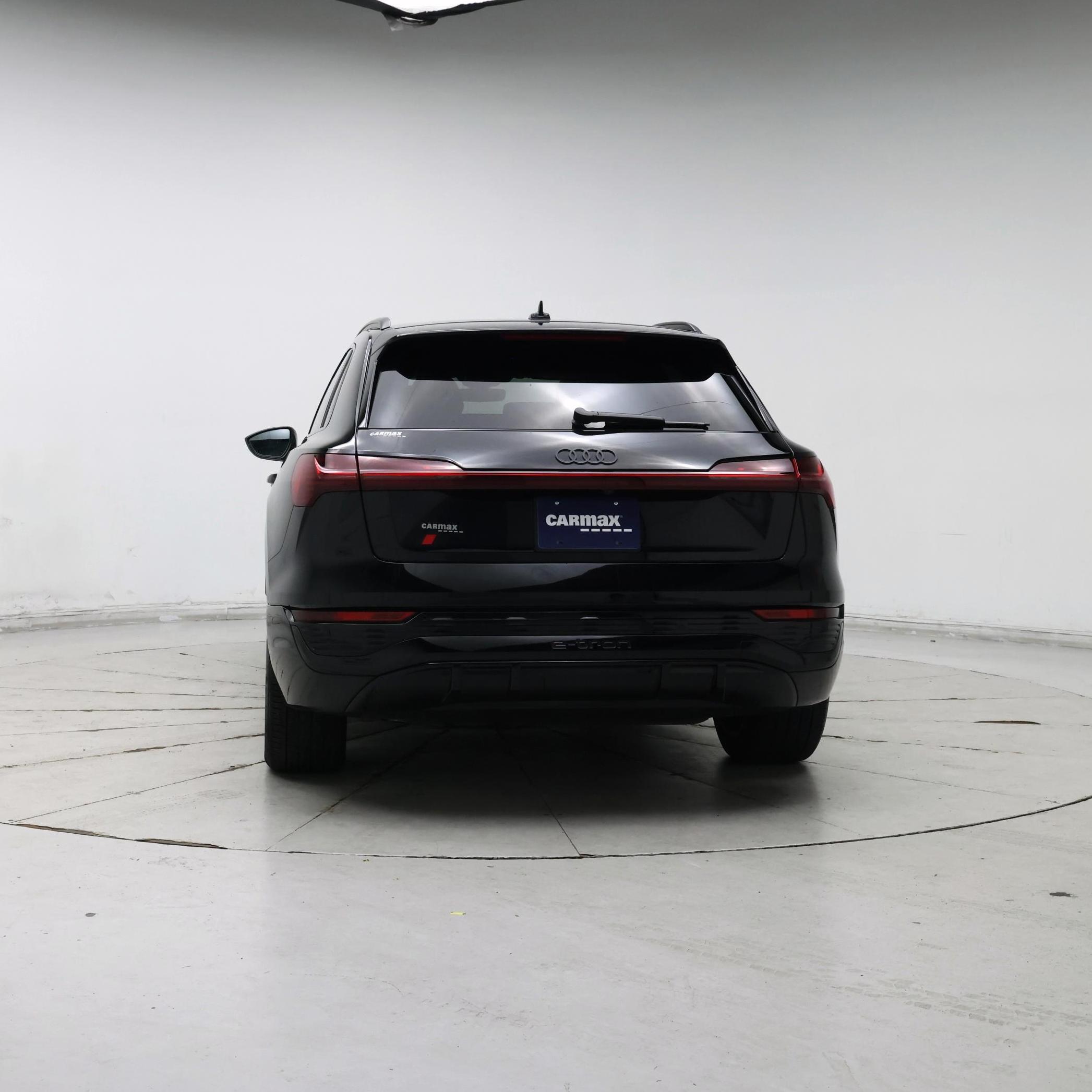 Thumbnail: 2024 Audi Q8 e-tron - 6