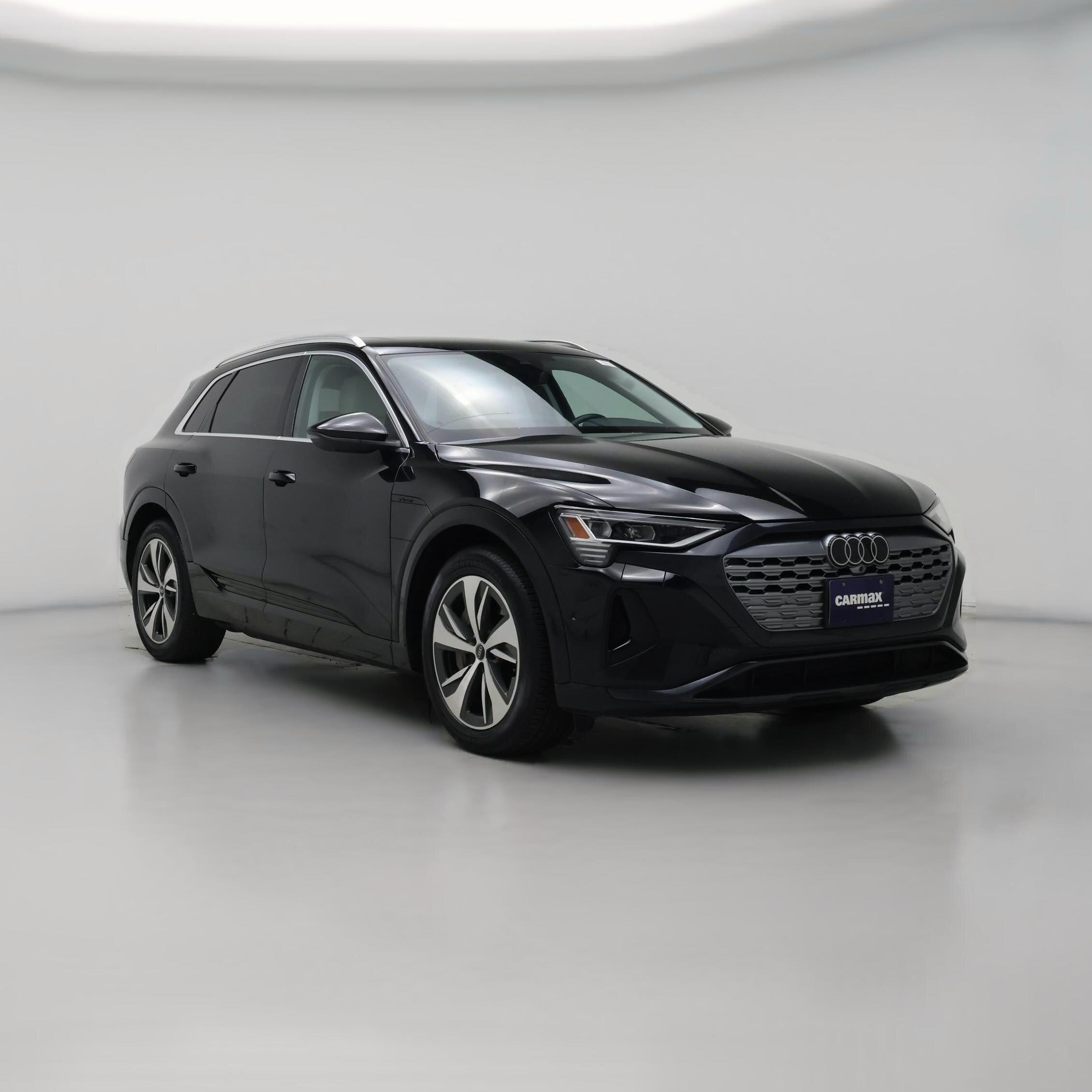 Thumbnail: 2024 Audi Q8 e-tron - 1