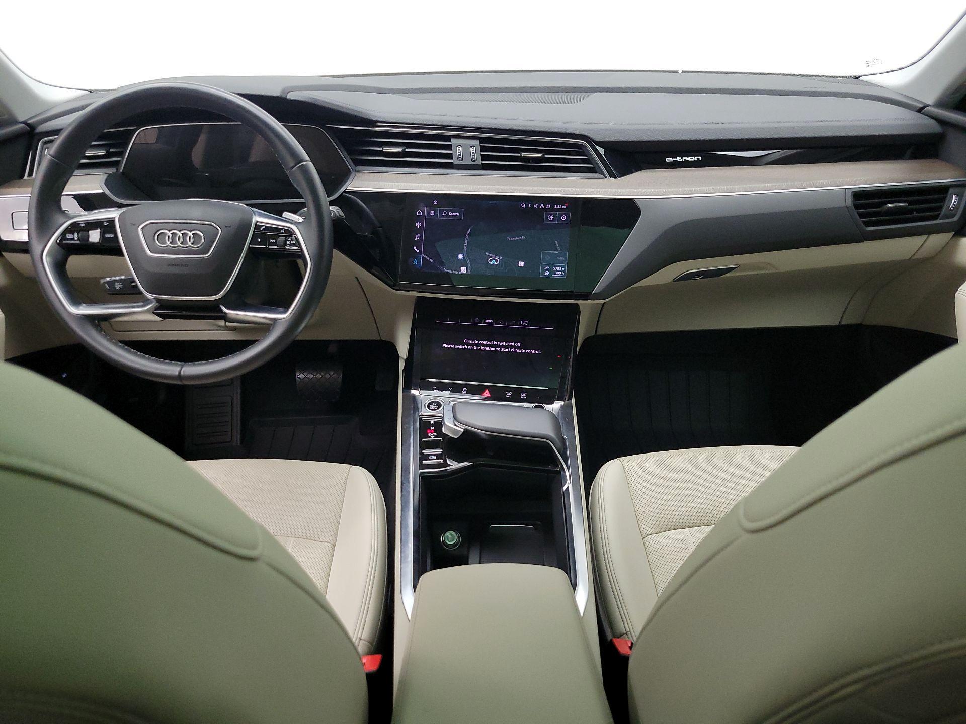 Thumbnail: 2024 Audi Q8 e-tron - 9