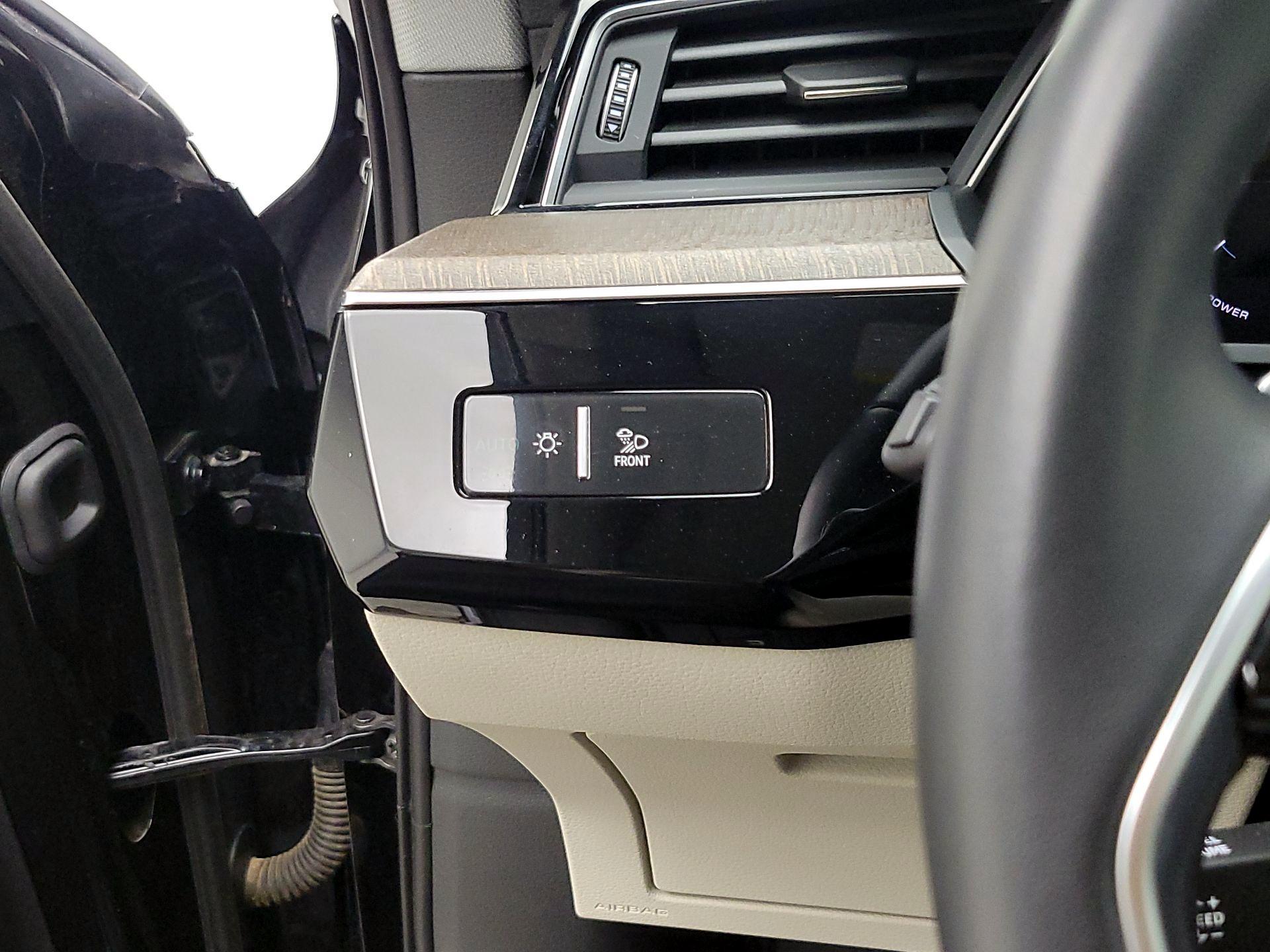 Thumbnail: 2024 Audi Q8 e-tron - 13