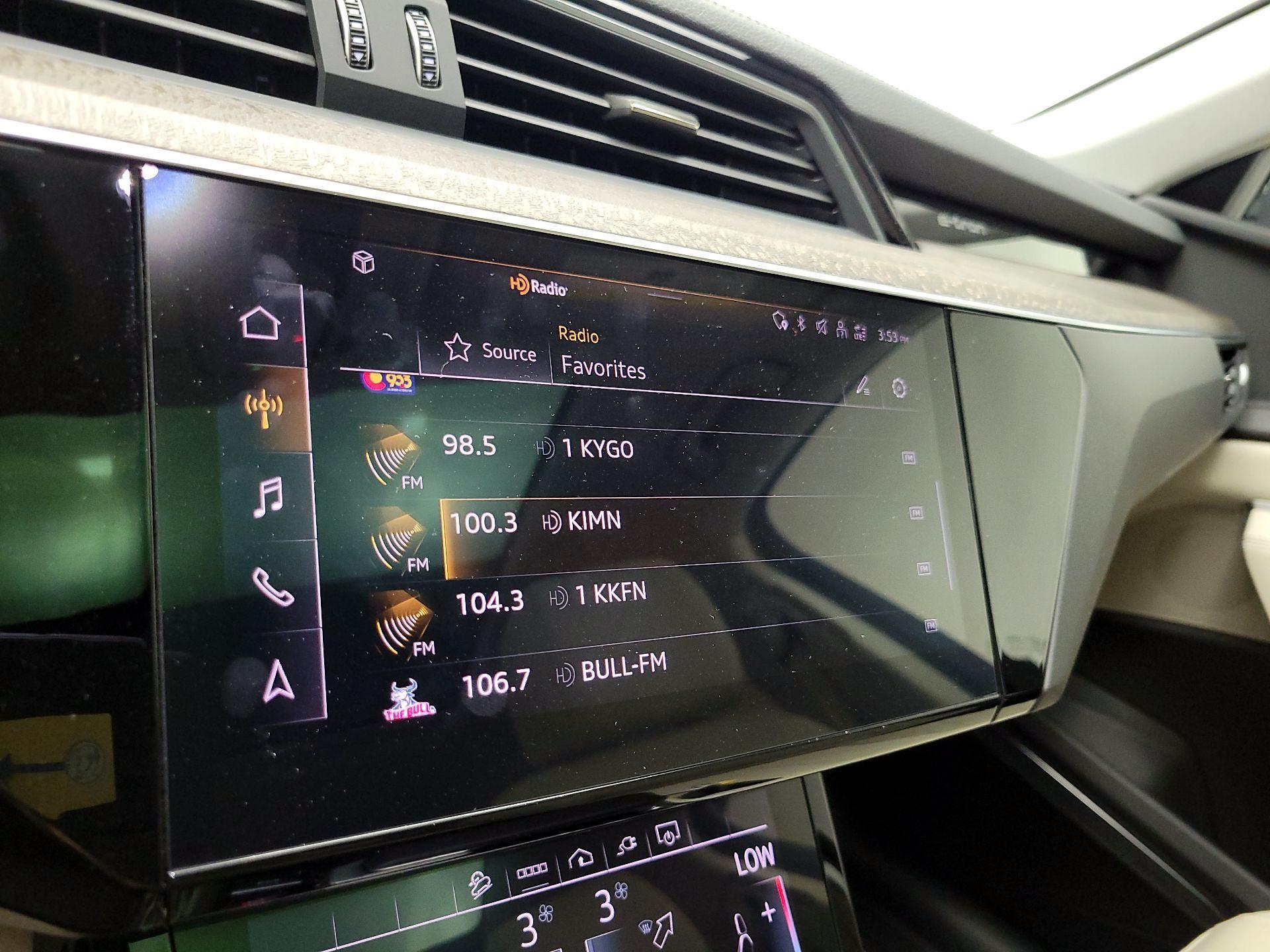 Thumbnail: 2024 Audi Q8 e-tron - 16