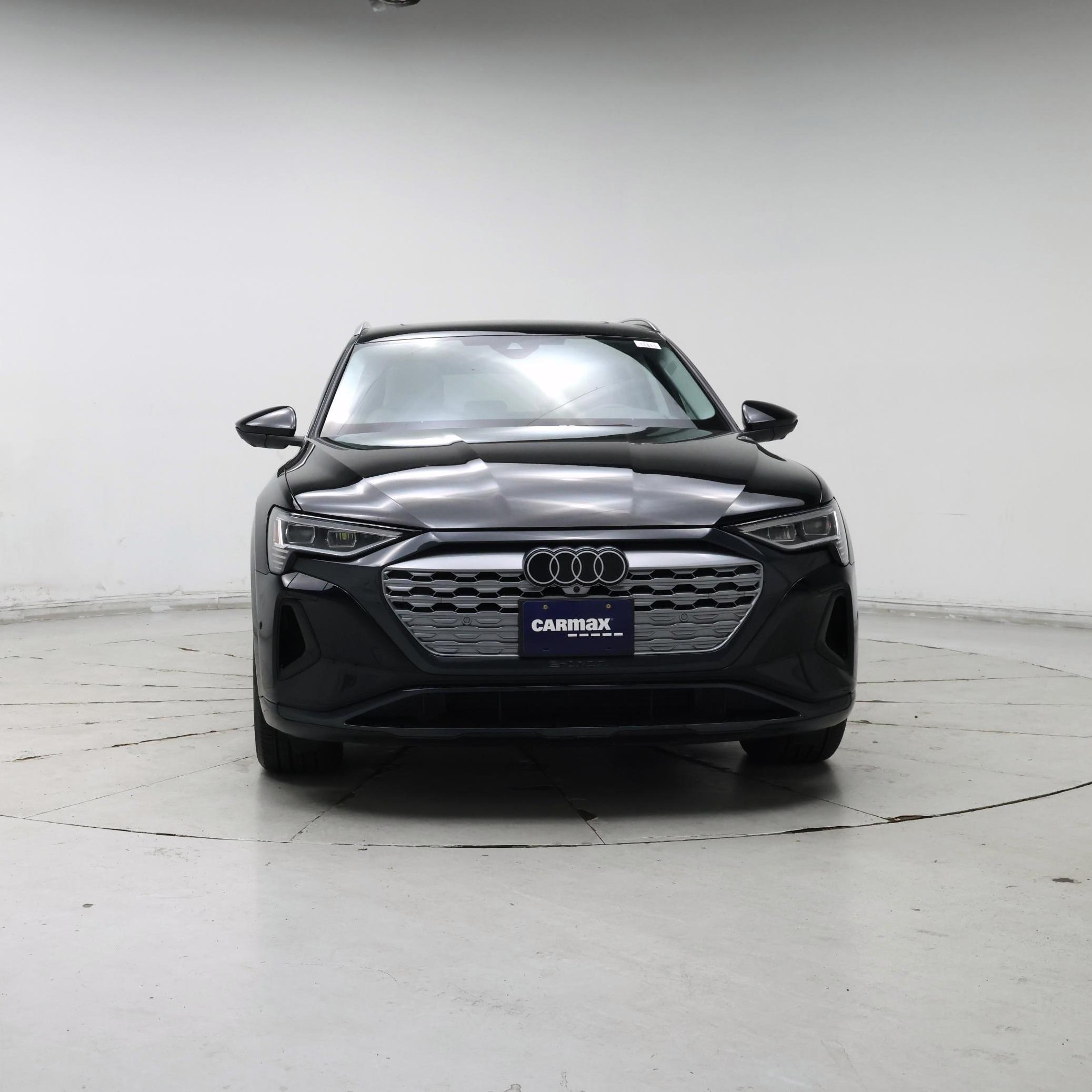 Thumbnail: 2024 Audi Q8 e-tron - 5