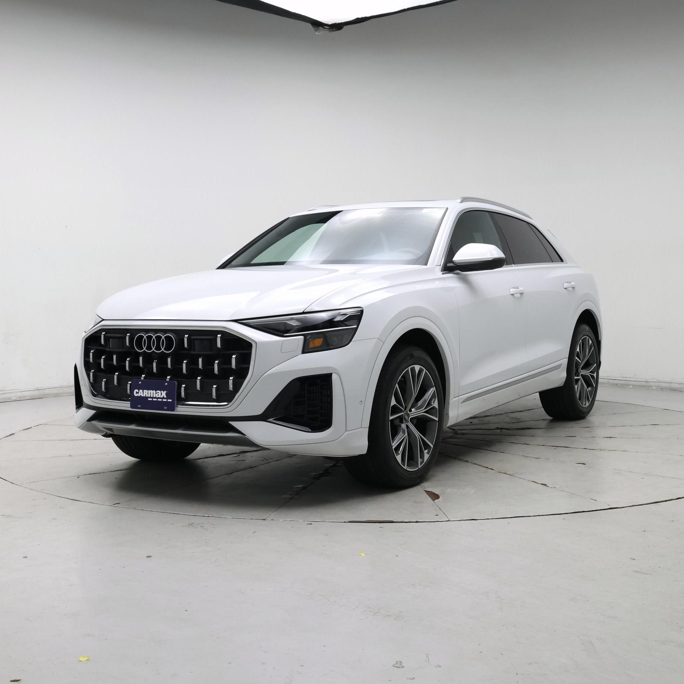 Thumbnail: 2024 Audi Q8 - 4