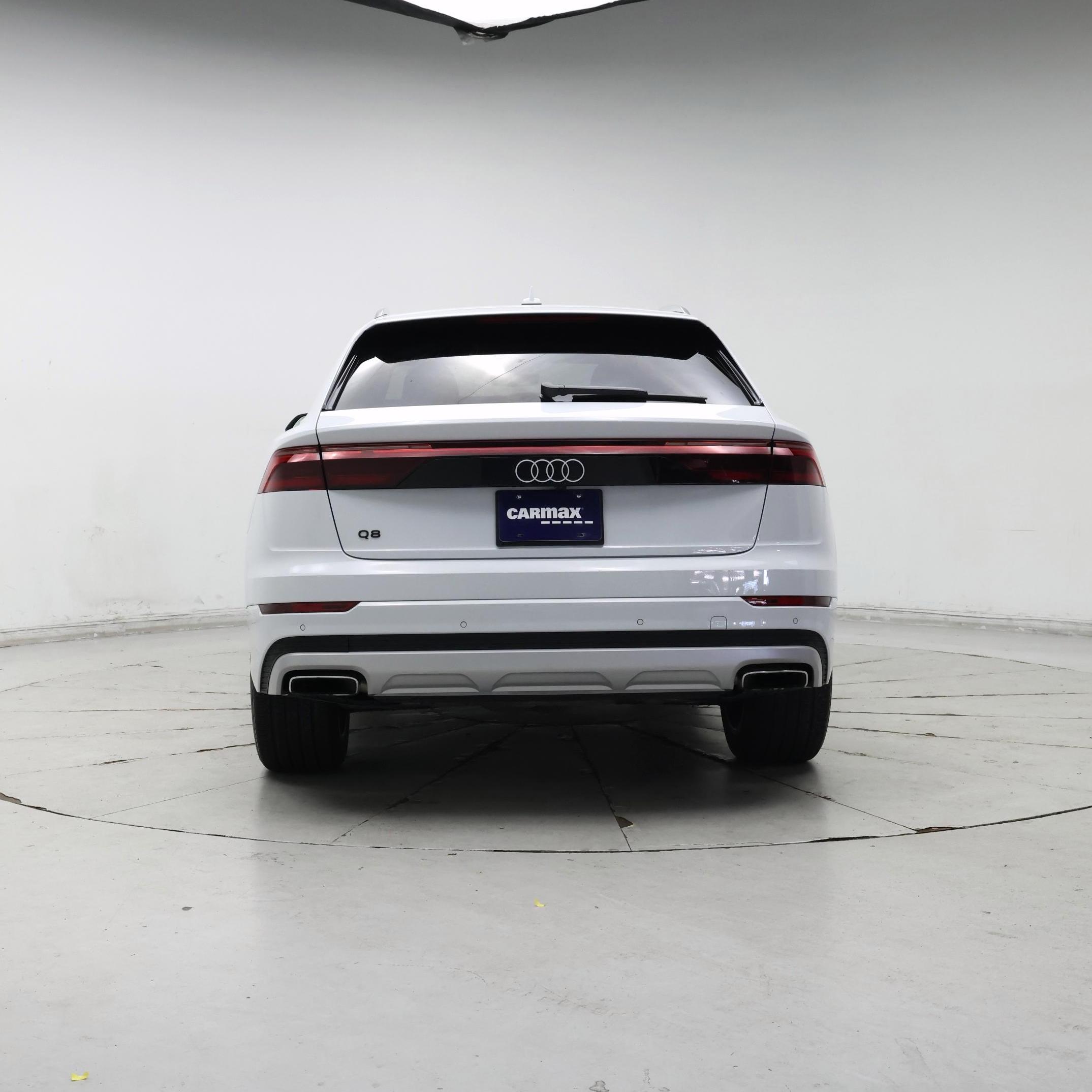 Thumbnail: 2024 Audi Q8 - 6