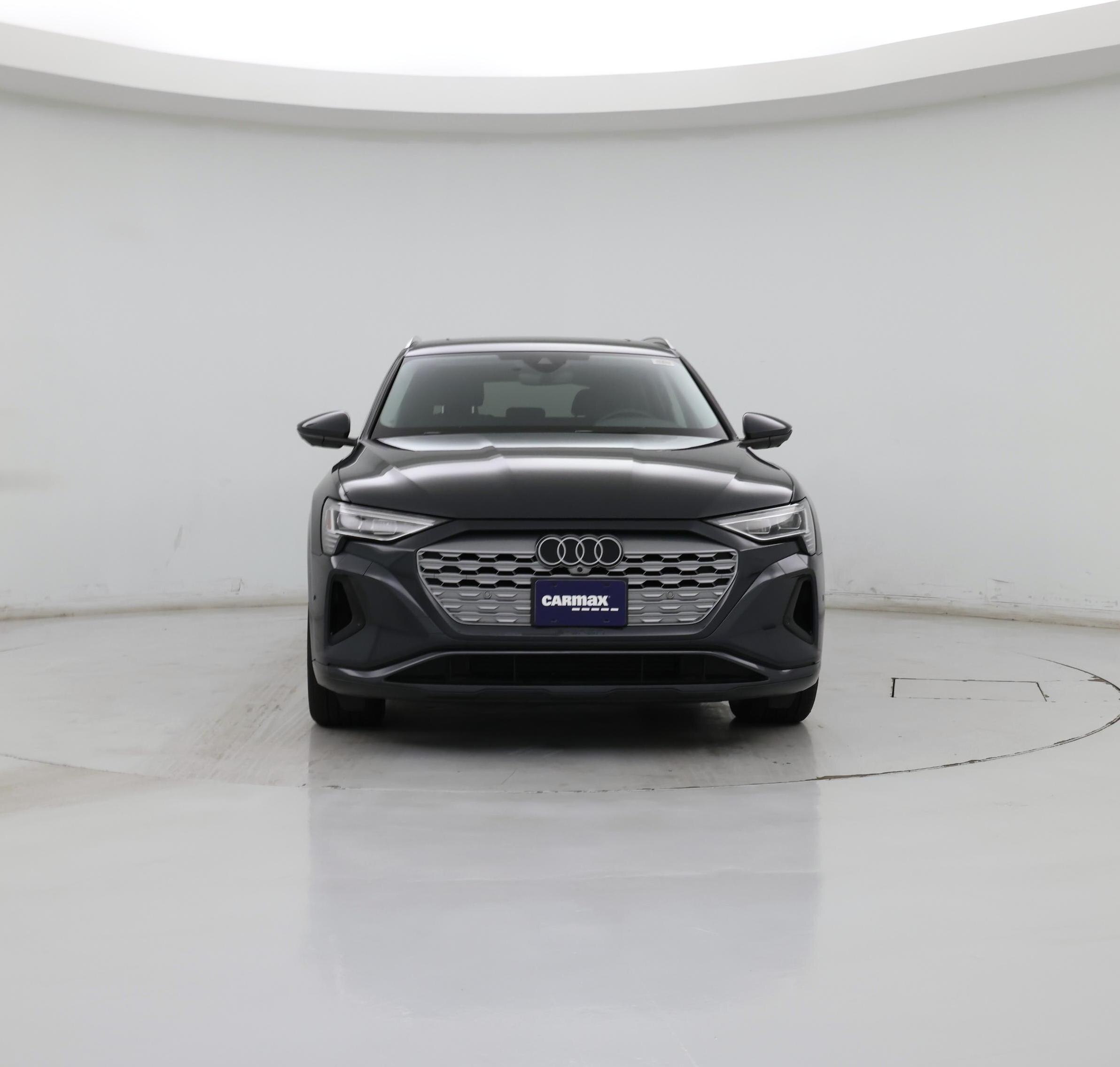 Thumbnail: 2024 Audi Q8 e-tron - 5