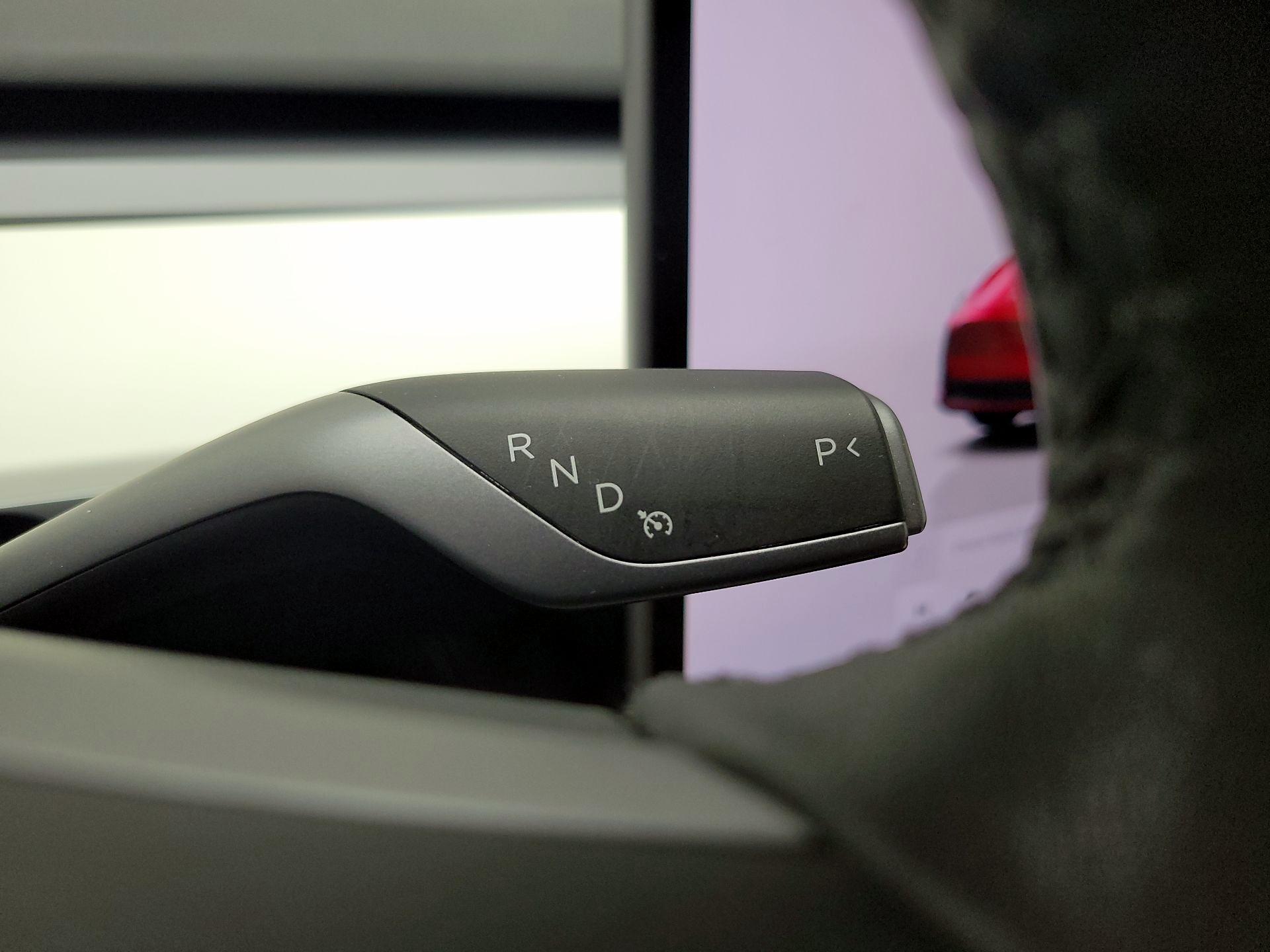 Thumbnail: 2025 Tesla Model Y - 17