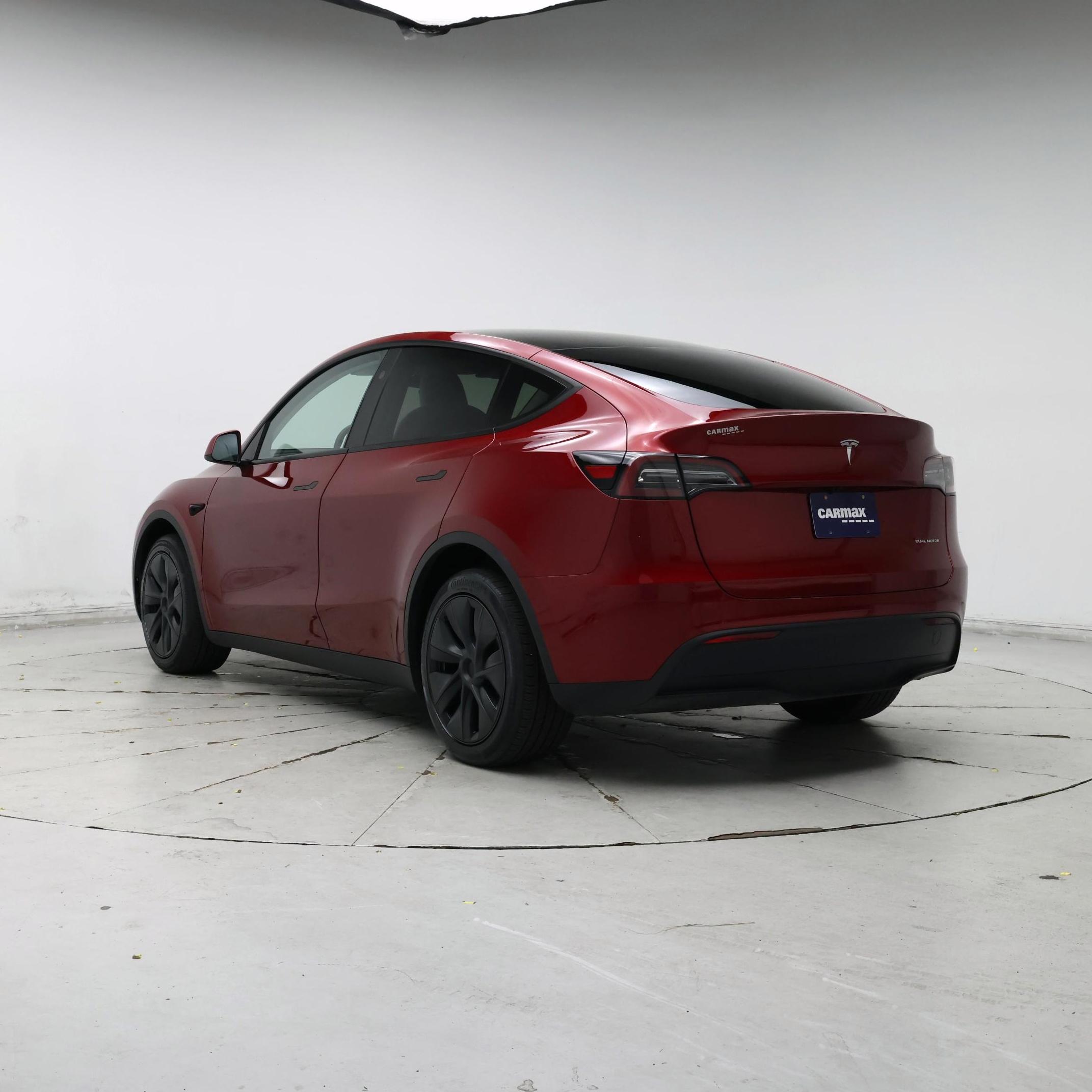 Thumbnail: 2025 Tesla Model Y - 2