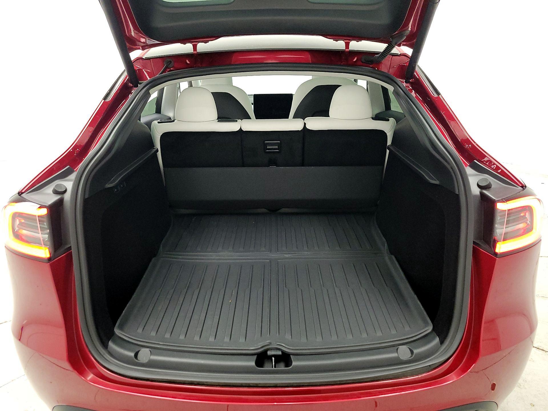 Thumbnail: 2025 Tesla Model Y - 20