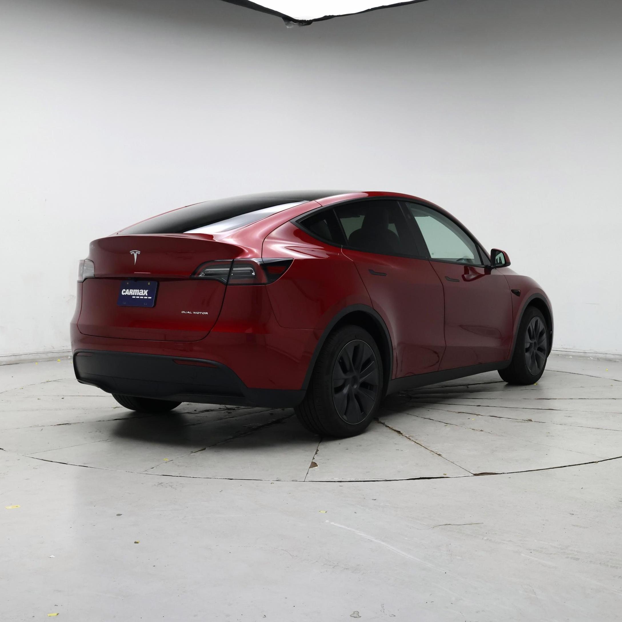 Thumbnail: 2025 Tesla Model Y - 8