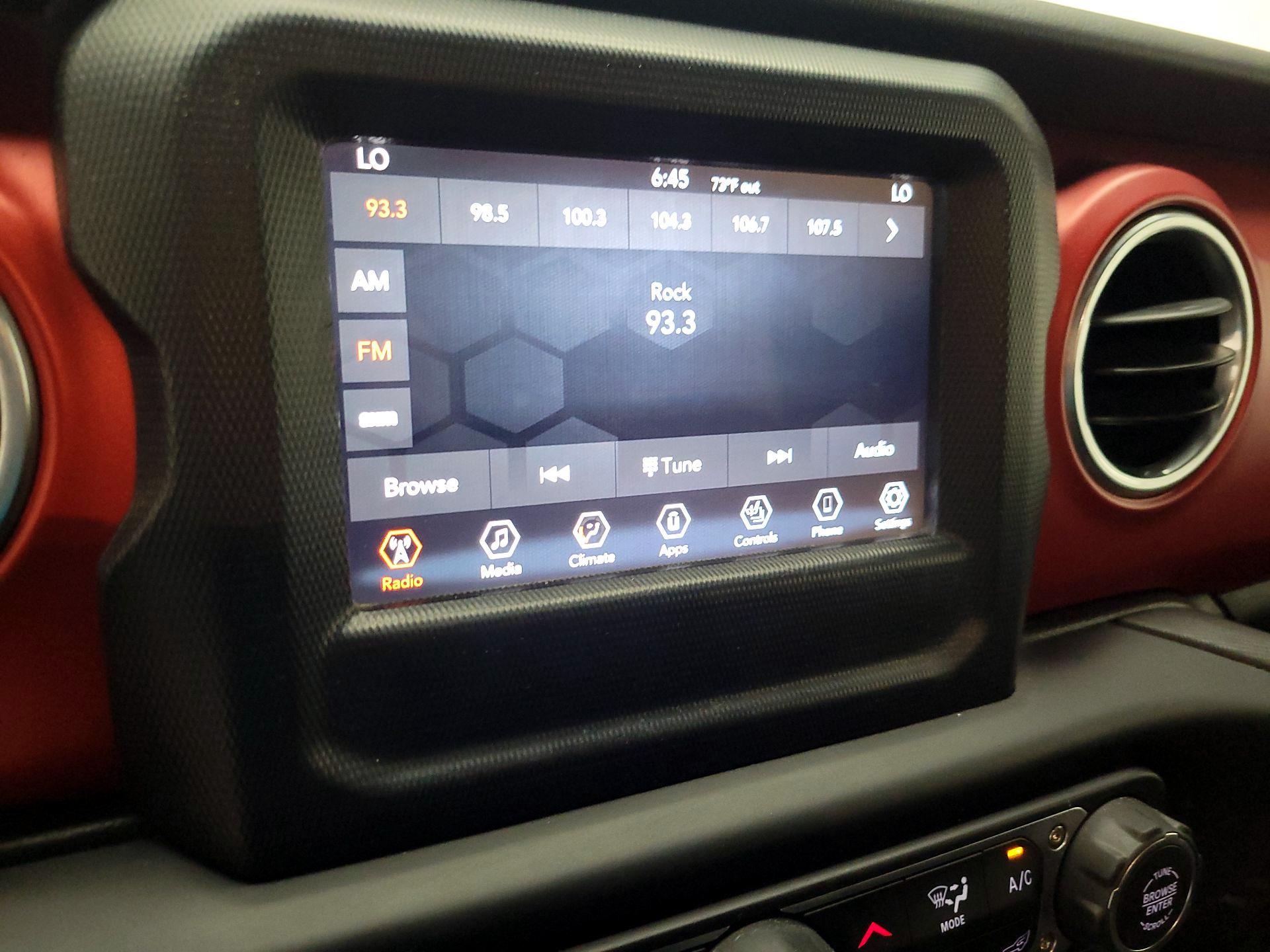 Thumbnail: 2019 Jeep Wrangler - 15