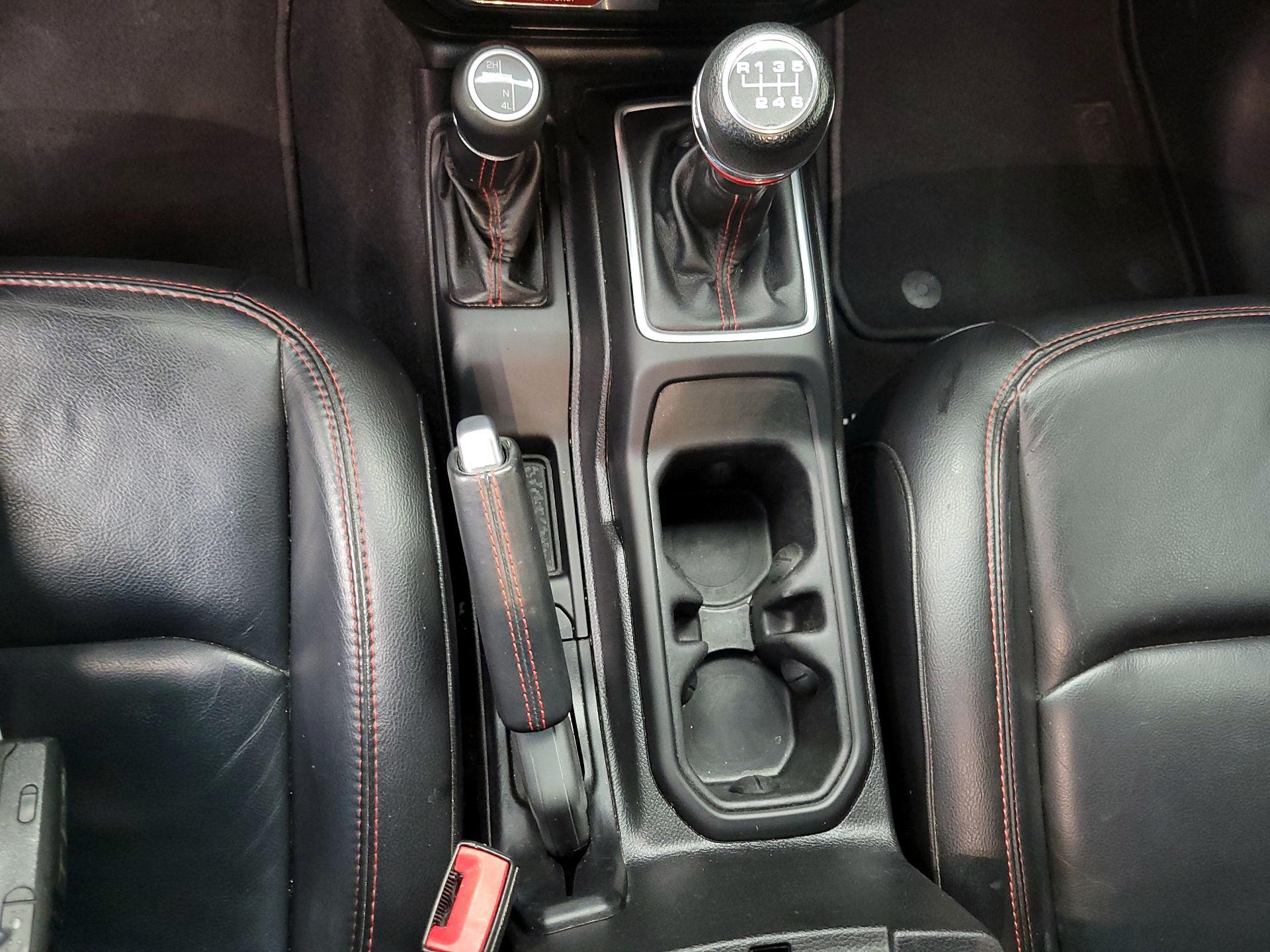 Thumbnail: 2019 Jeep Wrangler - 17