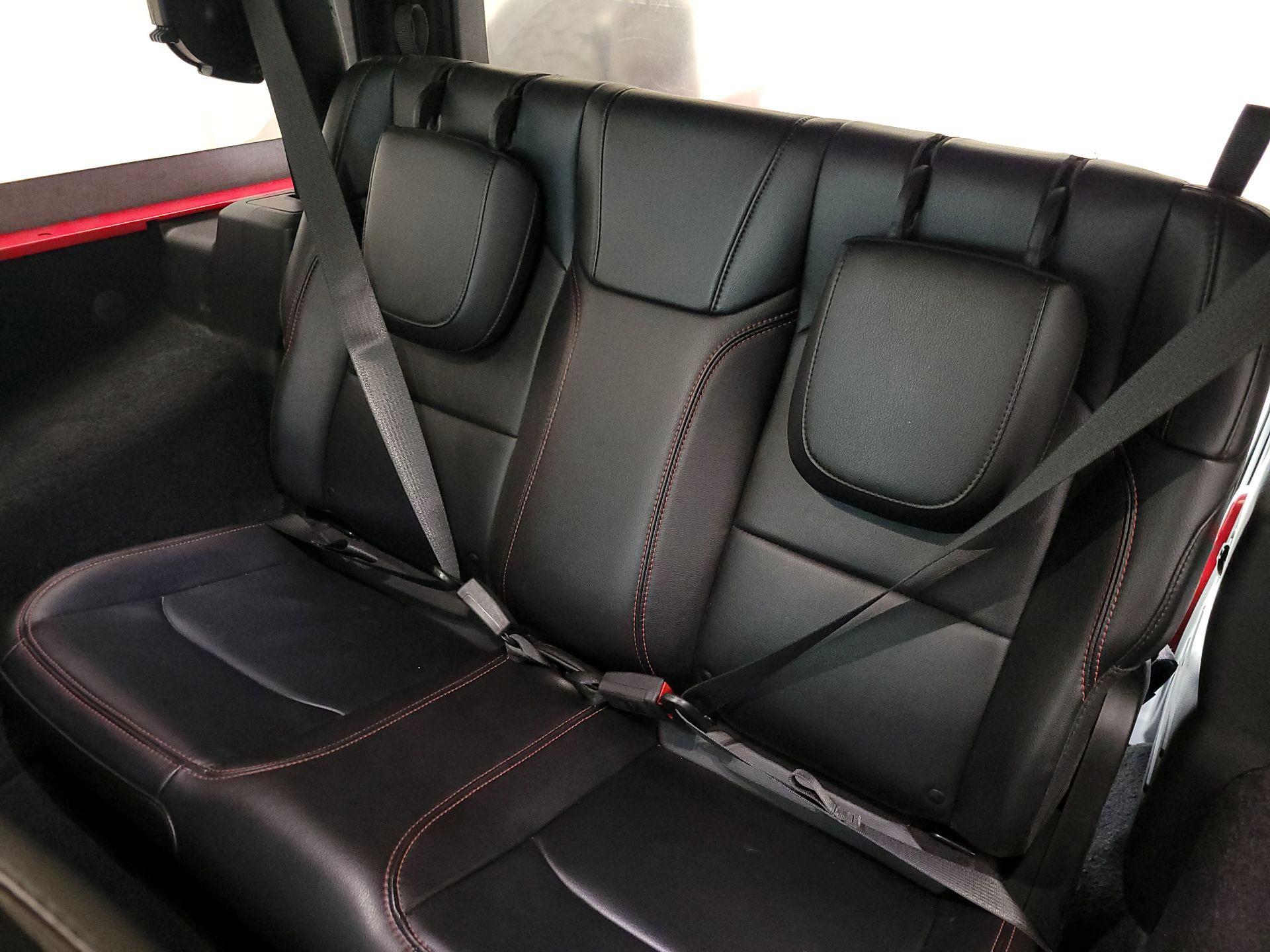 Thumbnail: 2019 Jeep Wrangler - 20