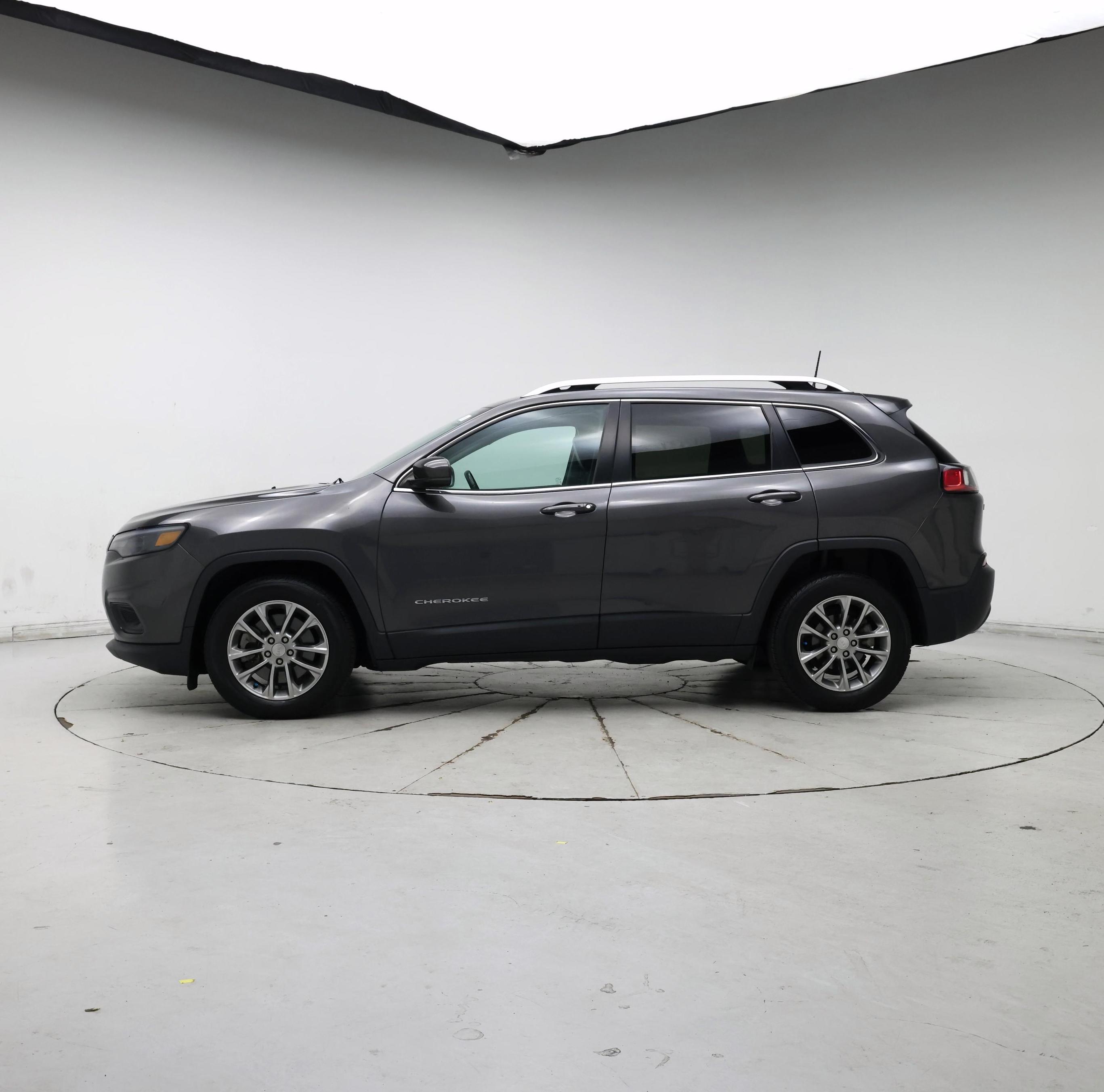 Thumbnail: 2019 Jeep Cherokee - 3
