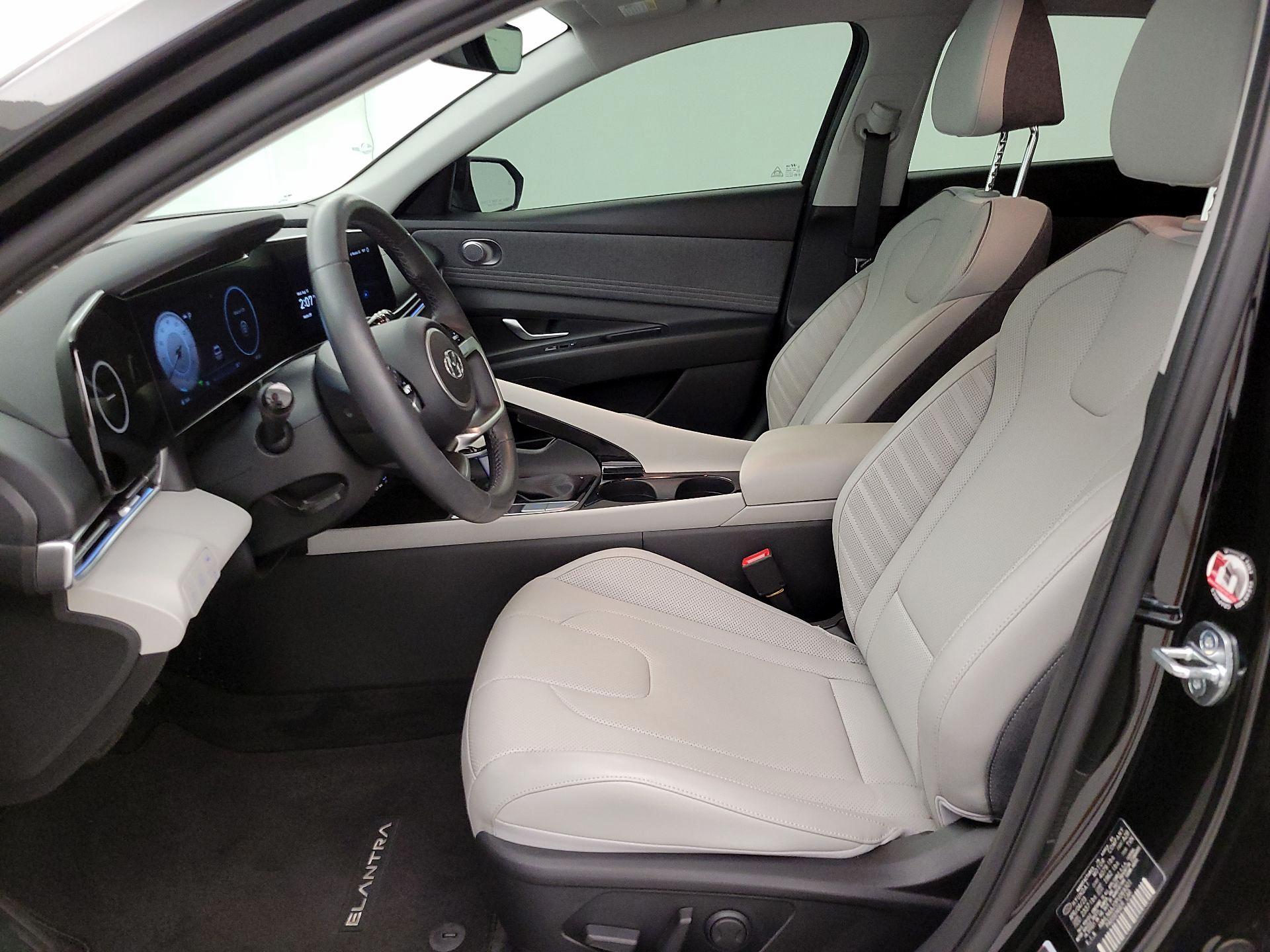 Thumbnail: 2023 Hyundai Elantra - 11