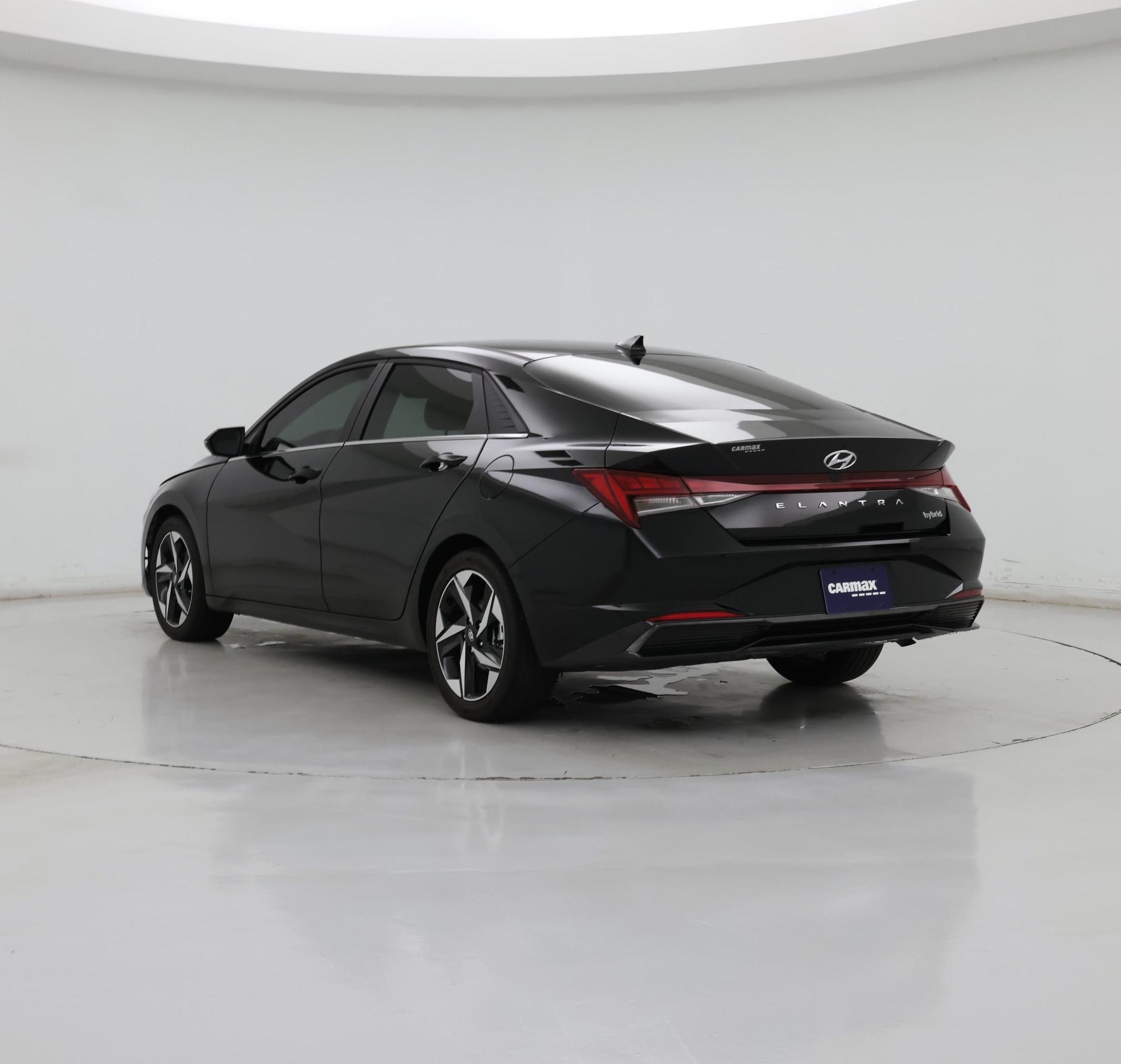 Thumbnail: 2023 Hyundai Elantra - 2