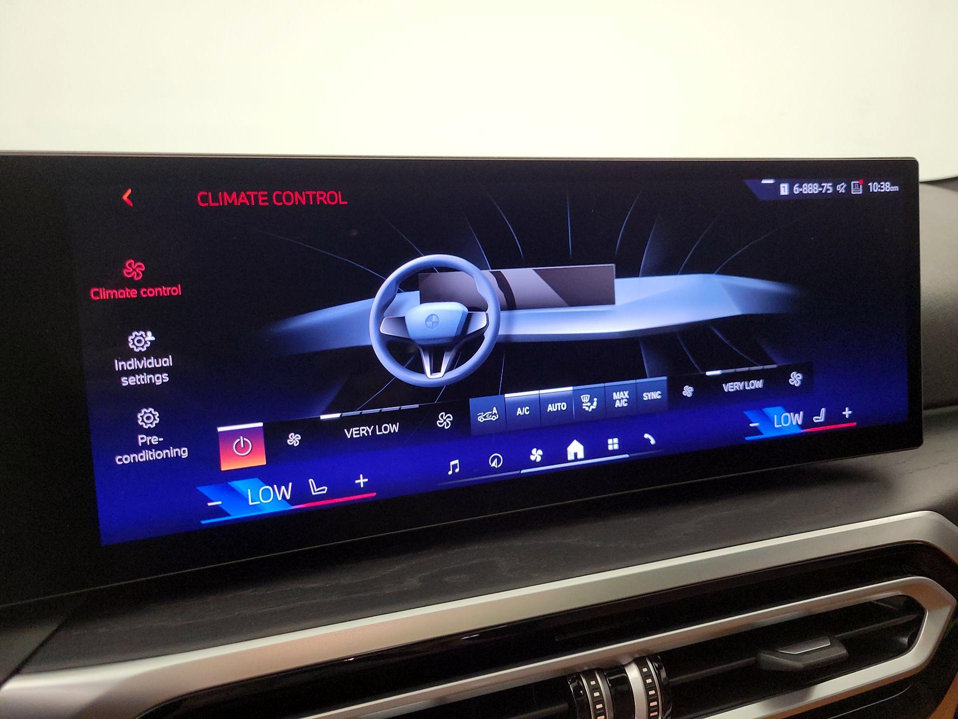 Thumbnail: 2024 BMW i4 - 17