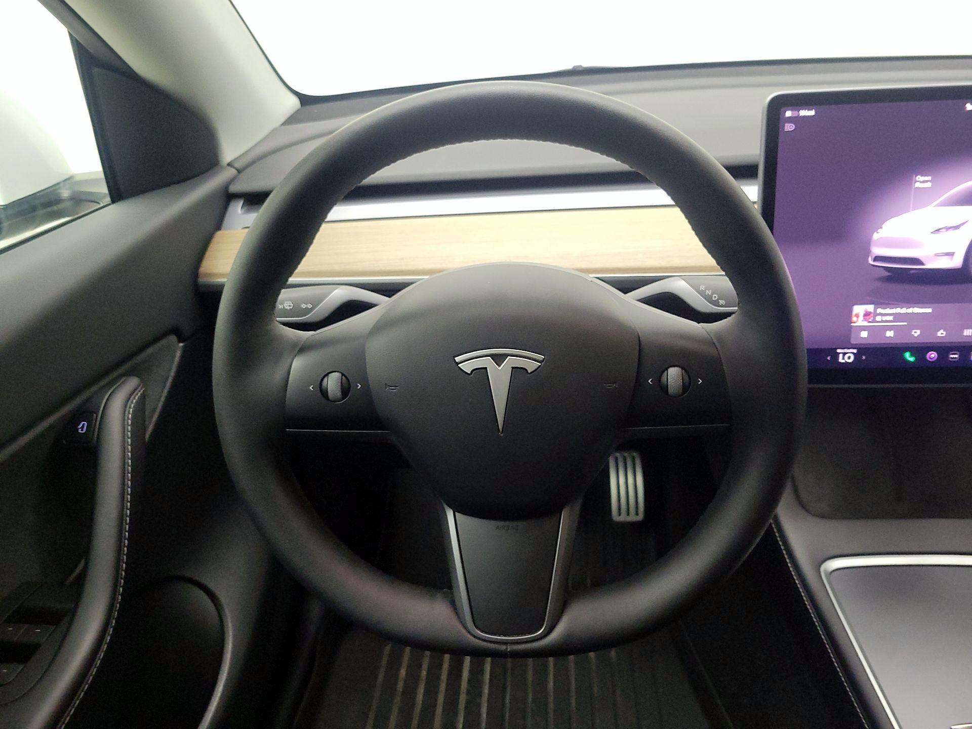 Thumbnail: 2022 Tesla Model Y - 10