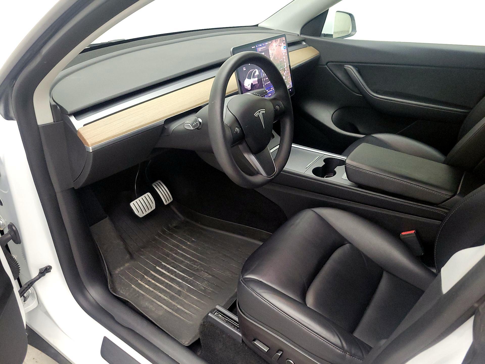 Thumbnail: 2022 Tesla Model Y - 11